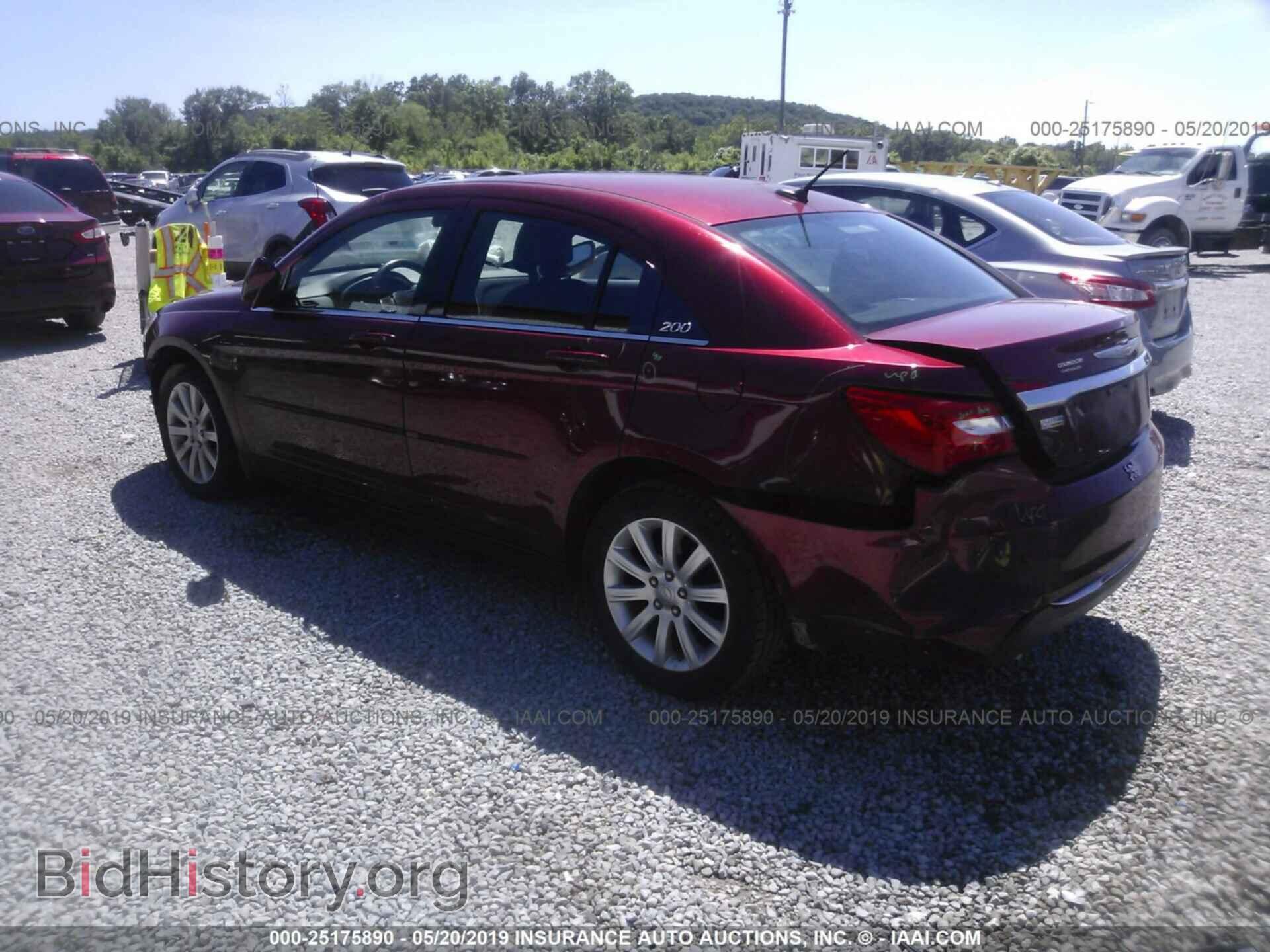 2013 CHRYSLER 200 - VIN: 1C3CCBBG8DN636012 - Фото 3