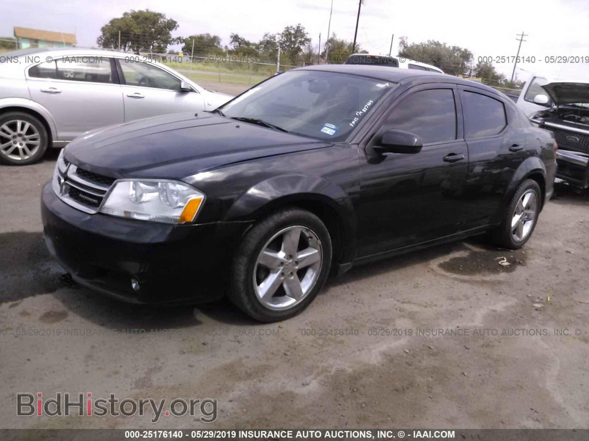 2011 DODGE AVENGER - VIN: 1B3BD2FG3BN583829 - Фото 2