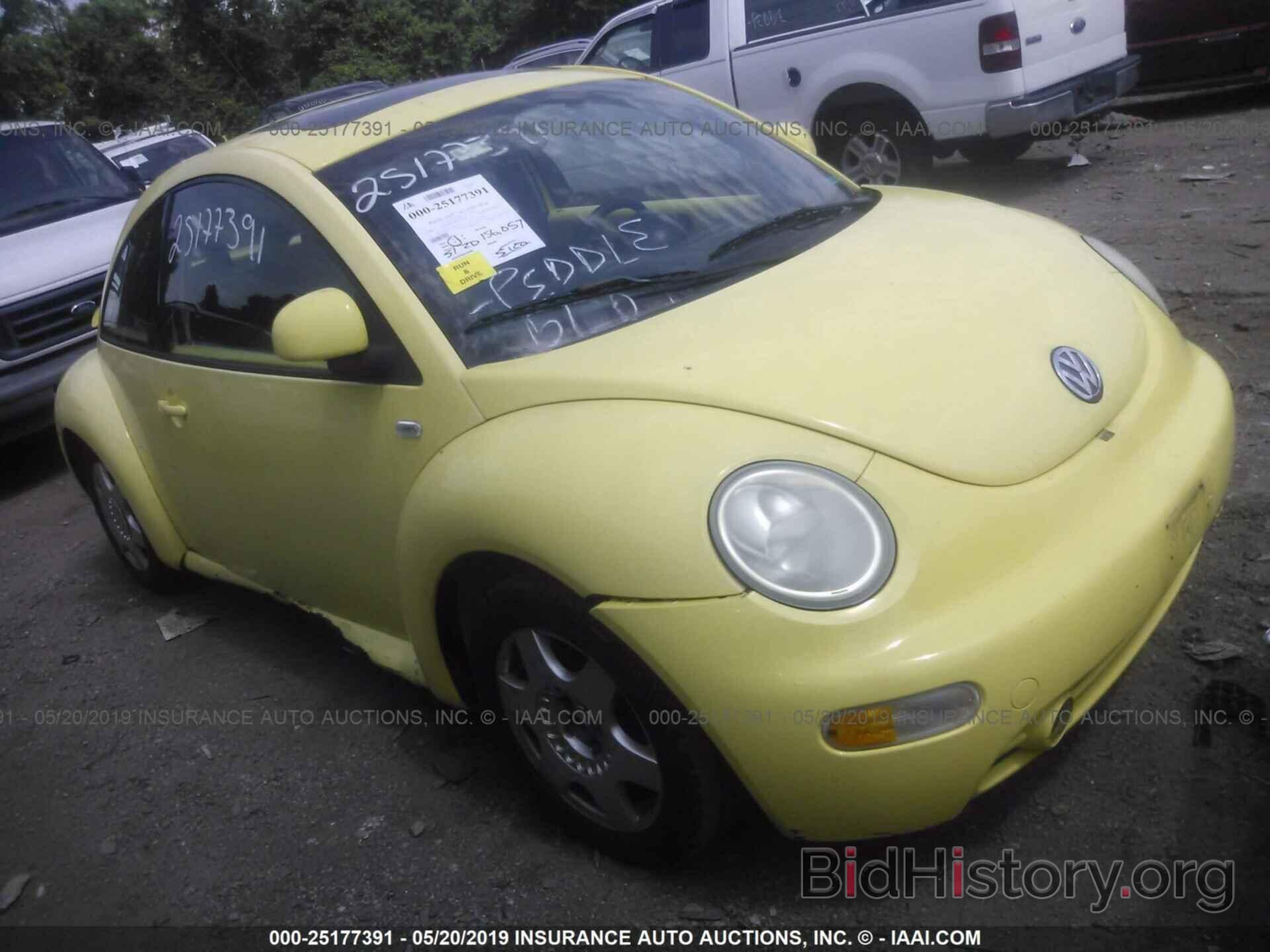 Фотография 3VWCC21C5YM457580 - VOLKSWAGEN NEW BEETLE 2000