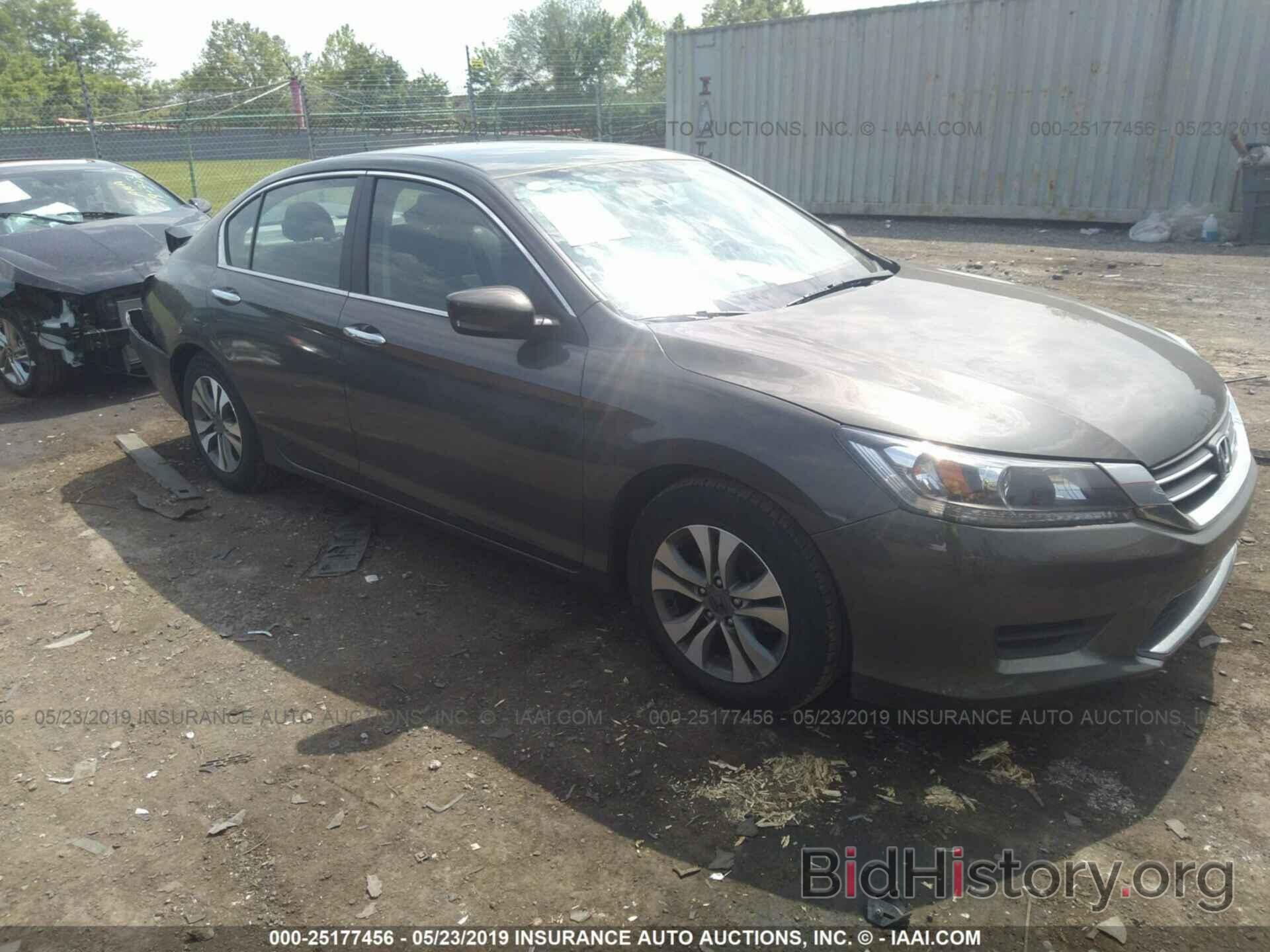 Photo 1HGCR2F36FA011475 - HONDA ACCORD SEDAN 2015