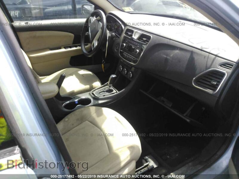 2012 Chrysler 200 (VIN 1C3CCBBB3CN183405) — photo 5 of 10