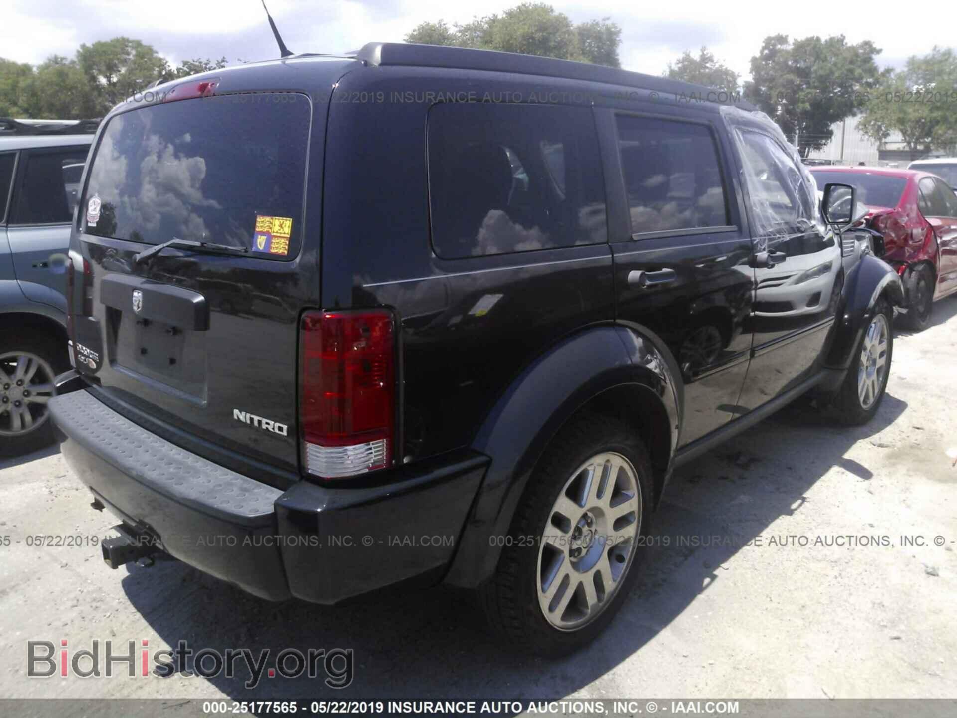2011 DODGE NITRO - VIN: 1D4PT4GX0BW500372 - Photo 4
