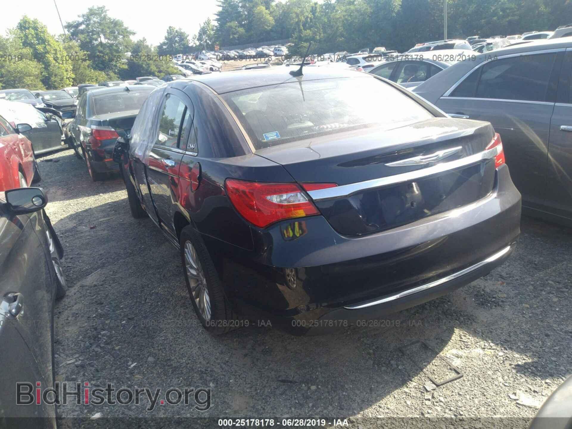2011 CHRYSLER 200 - VIN: 1C3BC2FB8BN582895 - Фото 3