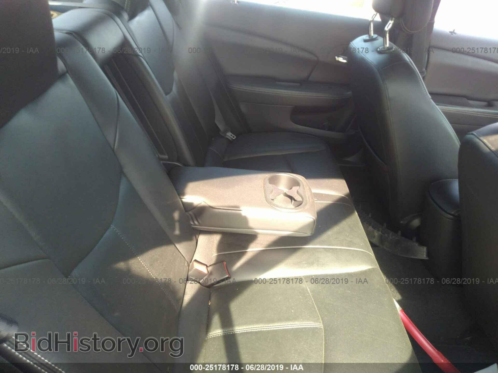 2011 CHRYSLER 200 - VIN: 1C3BC2FB8BN582895 - Фото 8