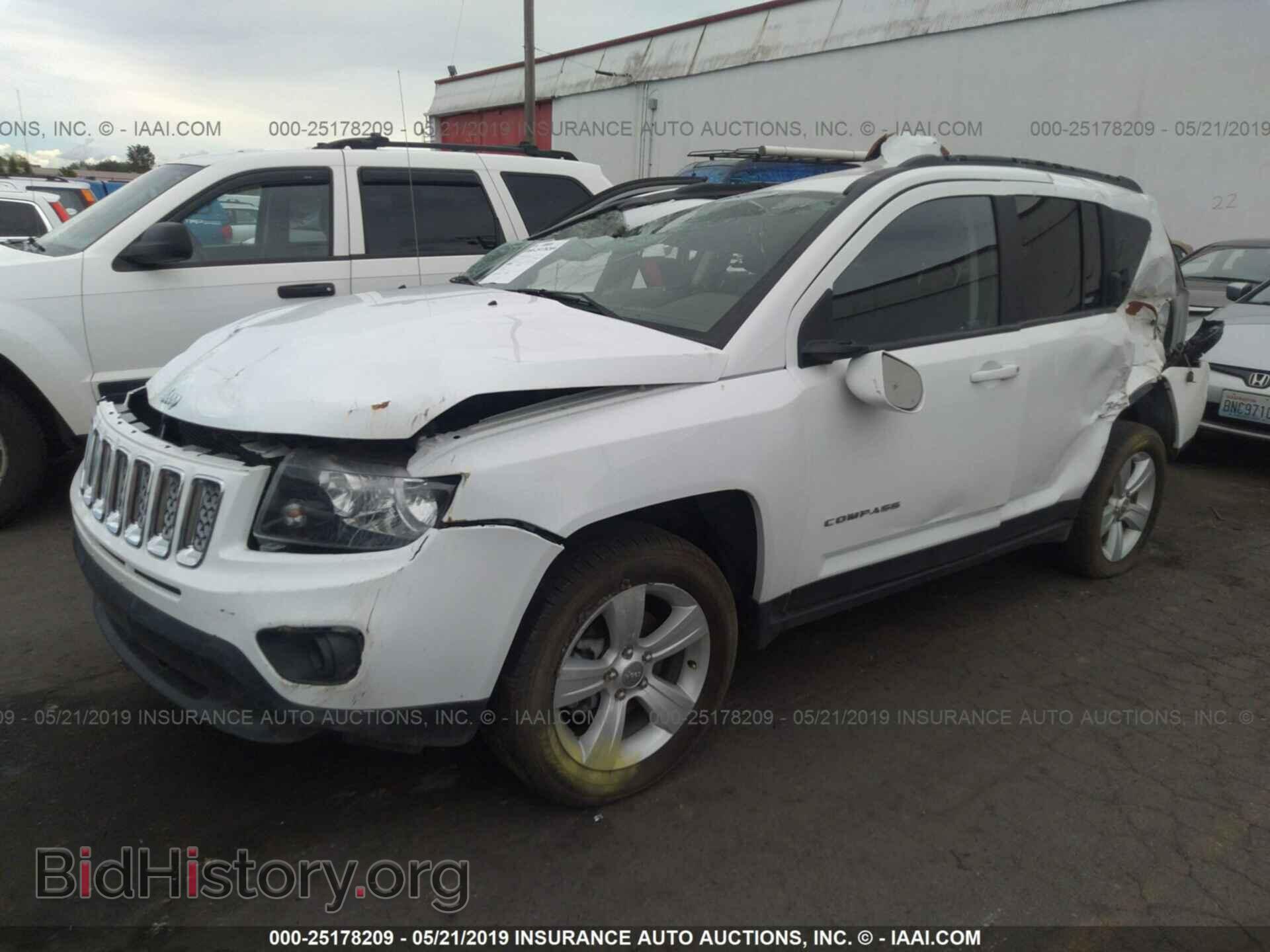 2017 JEEP COMPASS - VIN: 1C4NJDEB9HD144719 - Фото 2