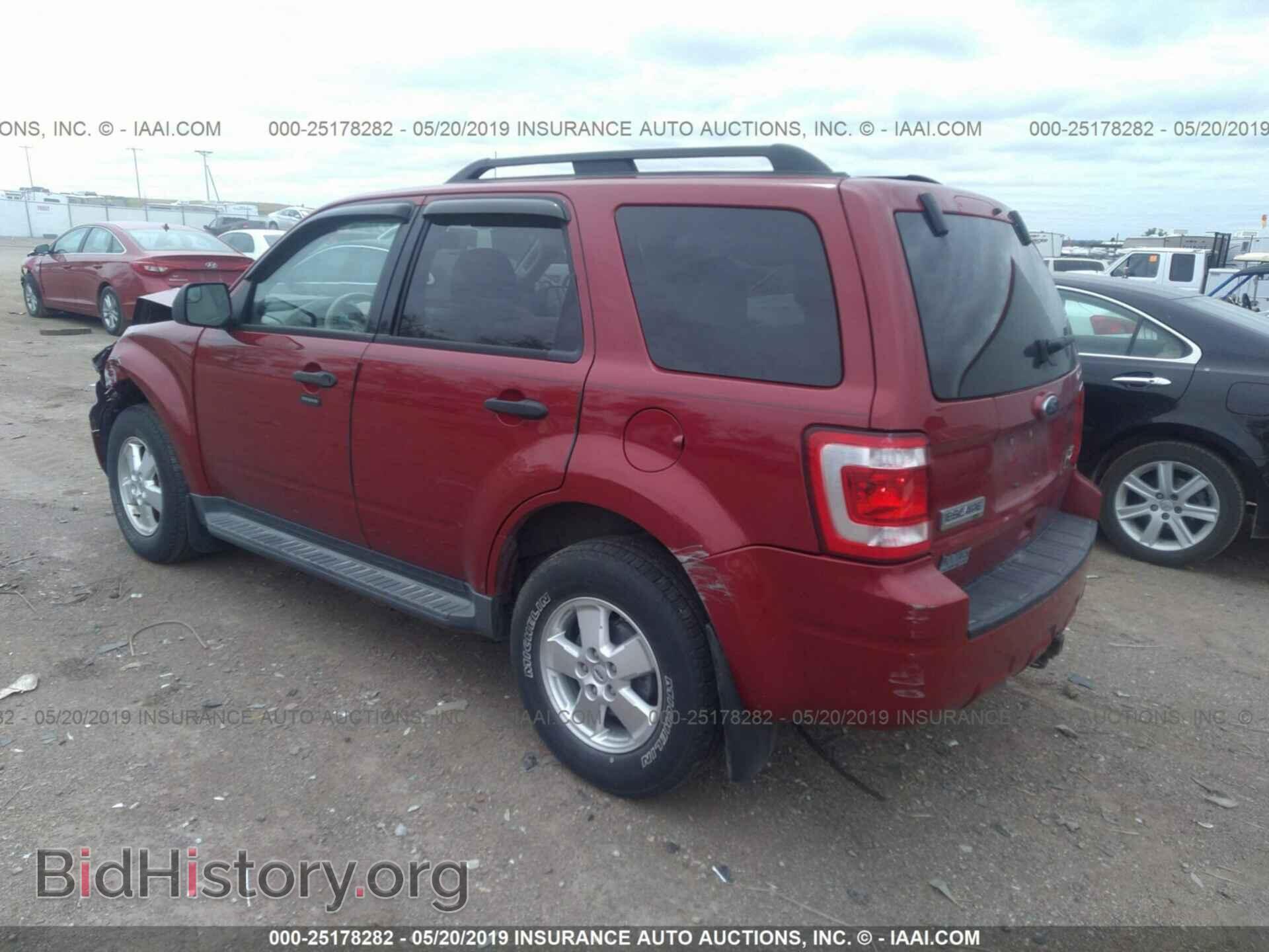 2011 FORD ESCAPE - VIN: 1FMCU9DG3BKA66767 - Фото 3