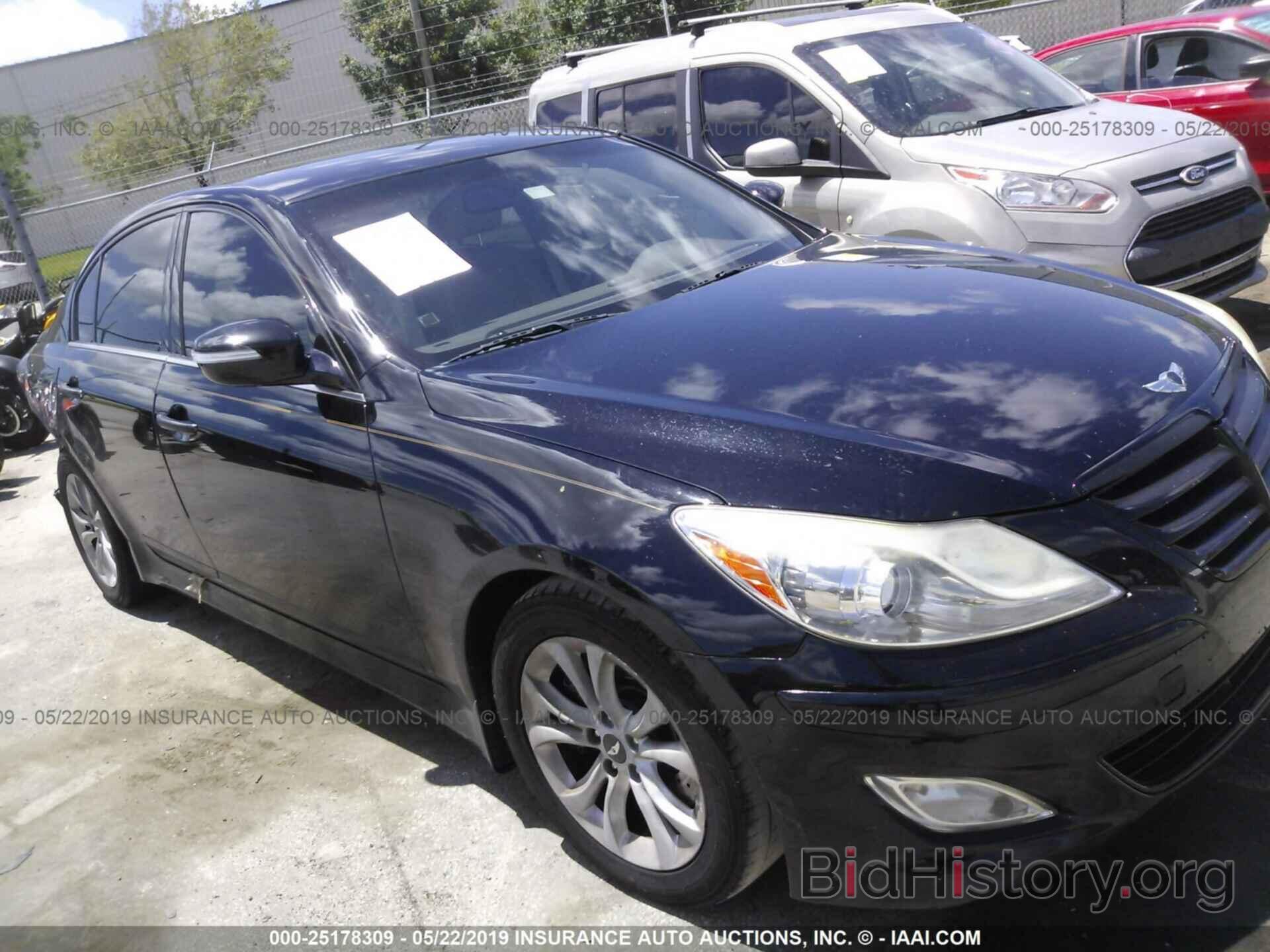 Photo KMHGC4DD6DU224054 - HYUNDAI GENESIS 2013