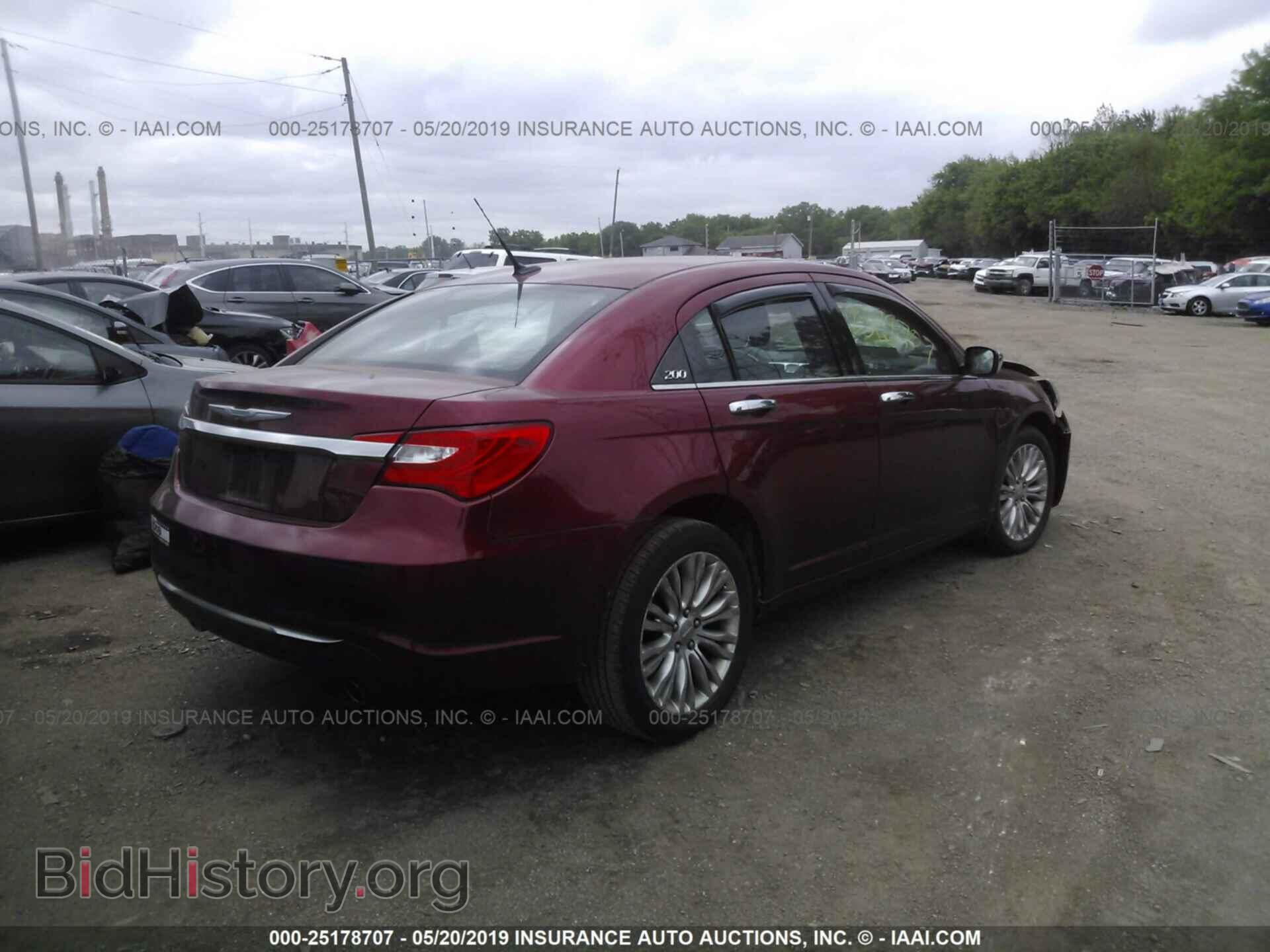 2011 CHRYSLER 200 - VIN: 1C3BC2FGXBN533631 - Фото 4