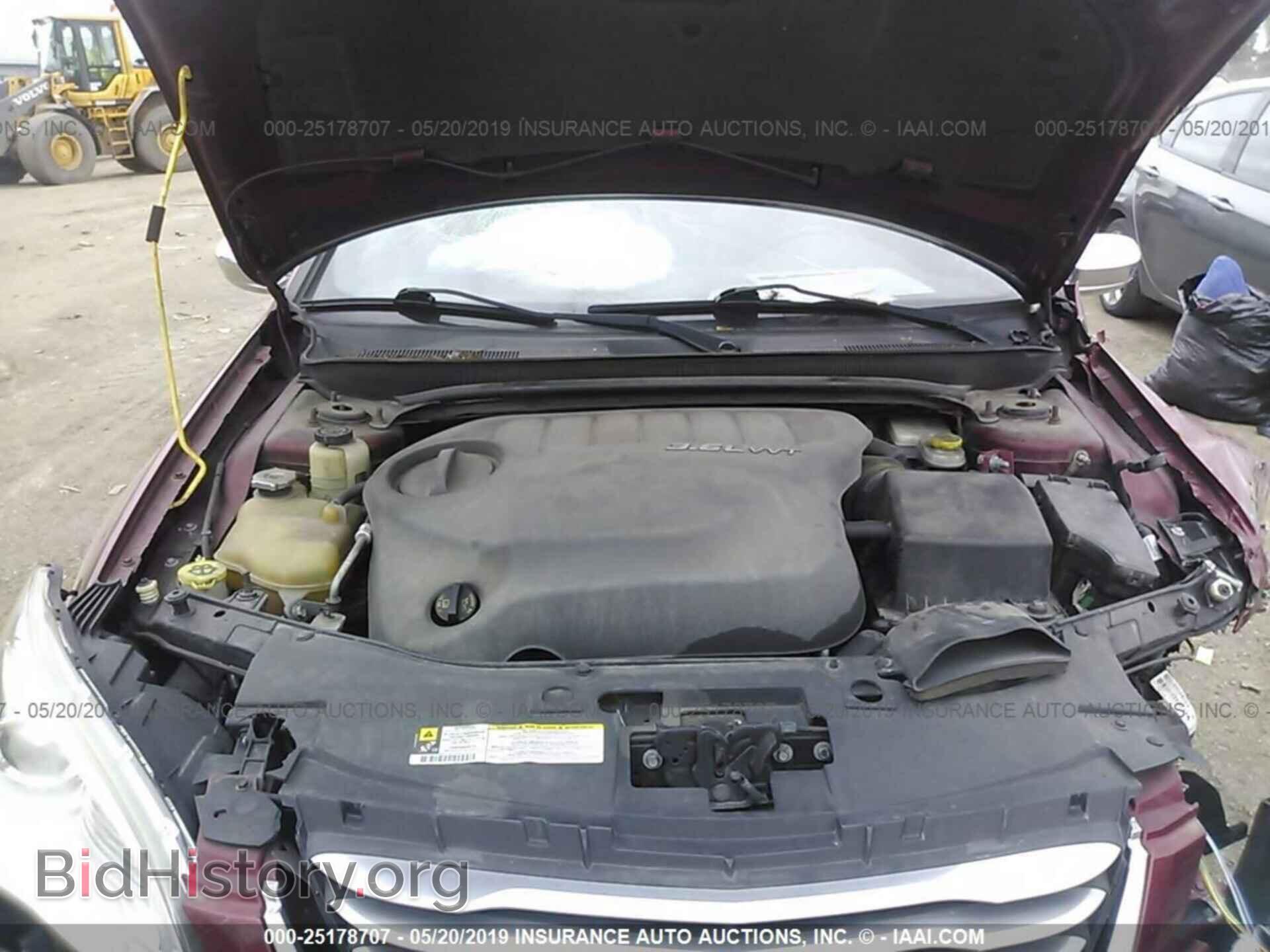2011 CHRYSLER 200 - VIN: 1C3BC2FGXBN533631 - Фото 10