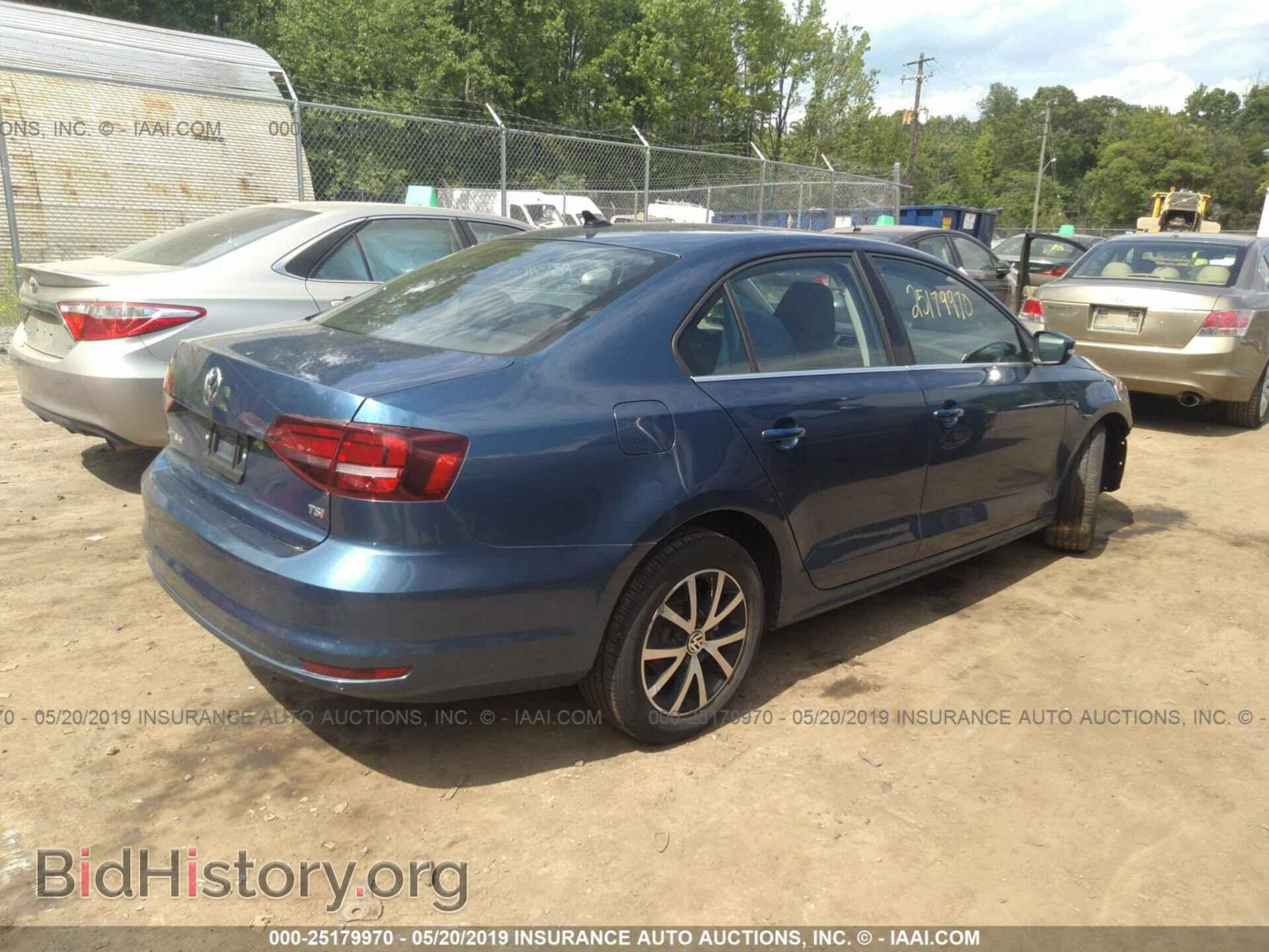 2017 VOLKSWAGEN JETTA - VIN: 3VWDB7AJXHM219162 - Фото 4