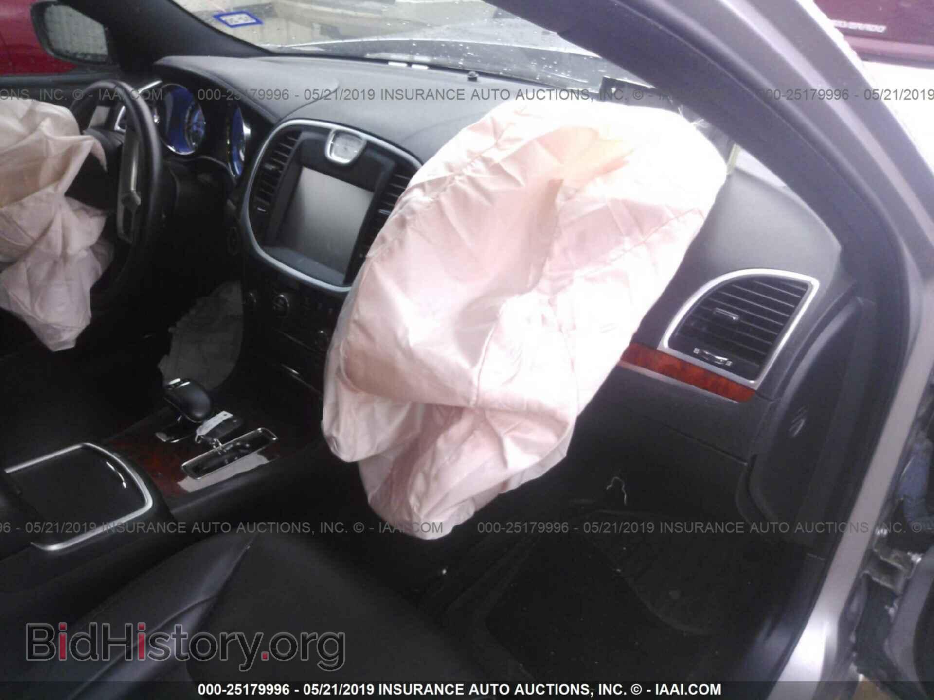 2014 CHRYSLER 300 - VIN: 2C3CCAAG5EH372950 - Фото 5