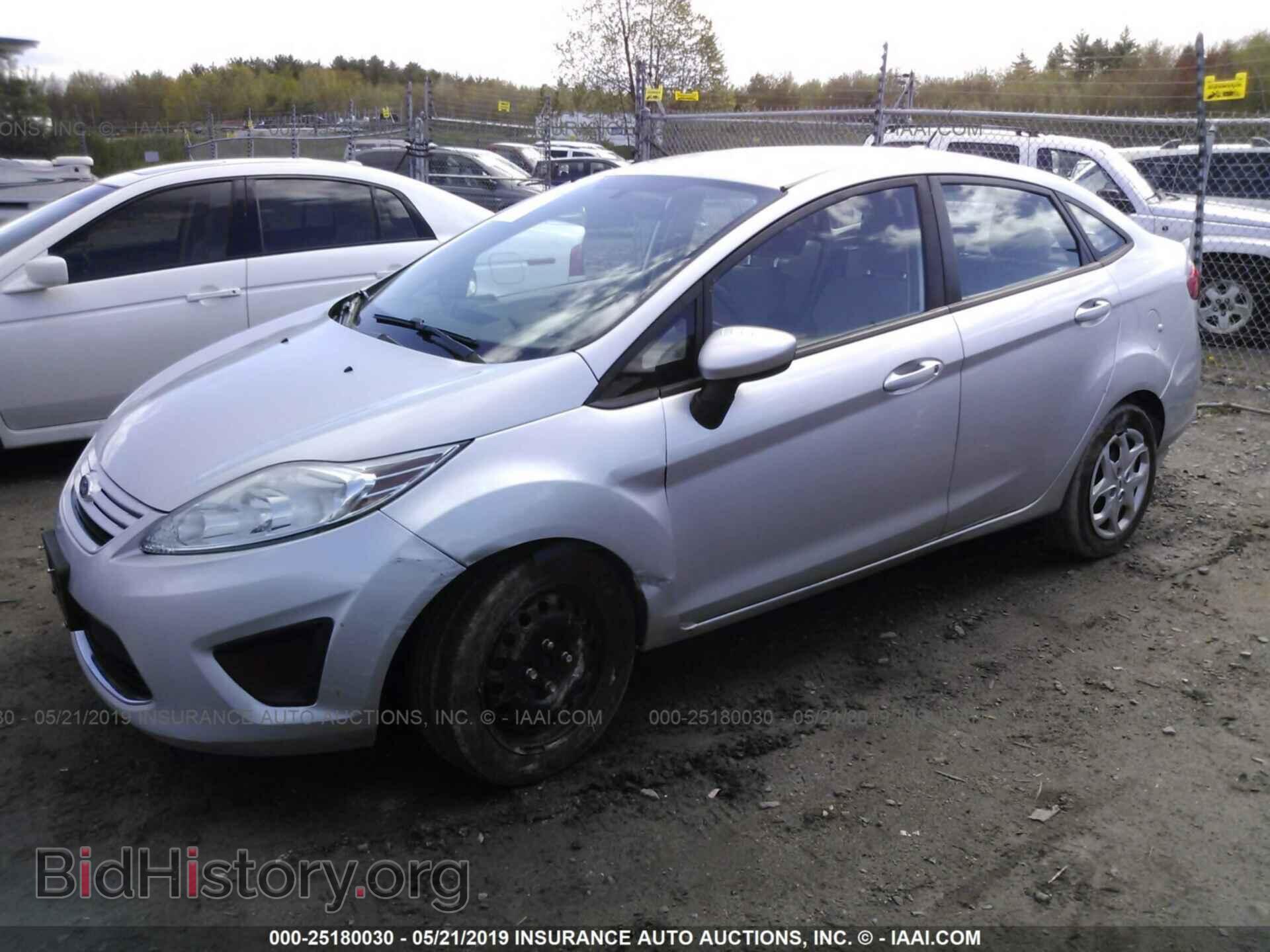 2011 FORD FIESTA - VIN: 3FADP4AJ9BM231397 - Фото 2
