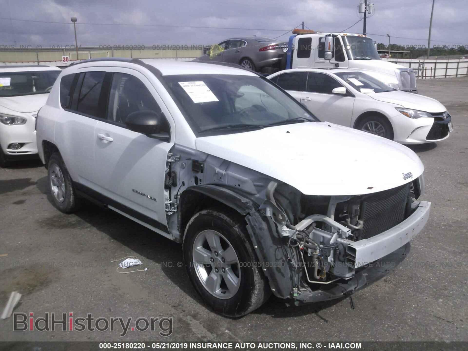 Фотография 1C4NJCBA3FD209082 - JEEP COMPASS 2015