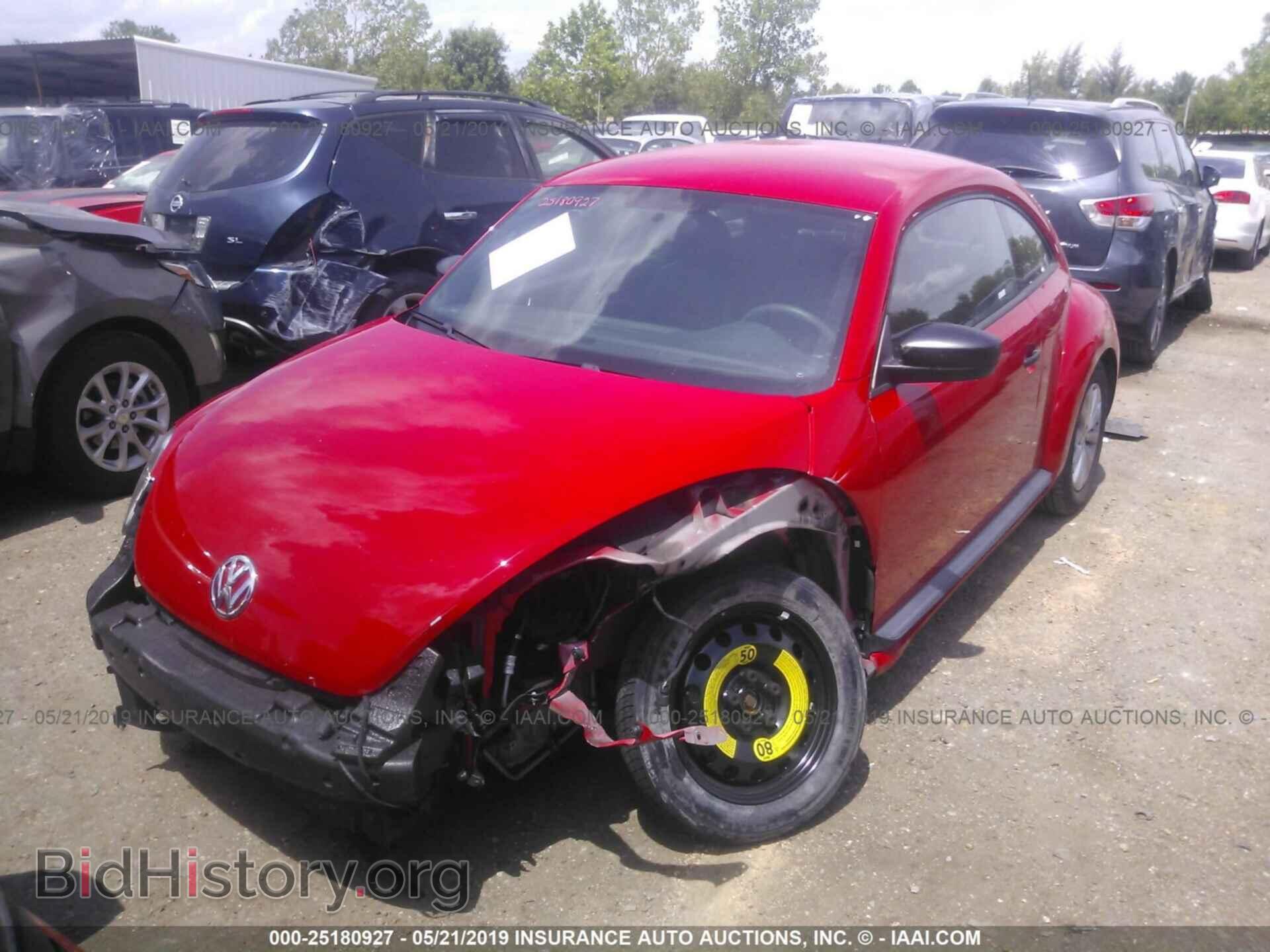 2014 VOLKSWAGEN BEETLE - VIN: 3VWFP7AT2EM624357 - Фото 2