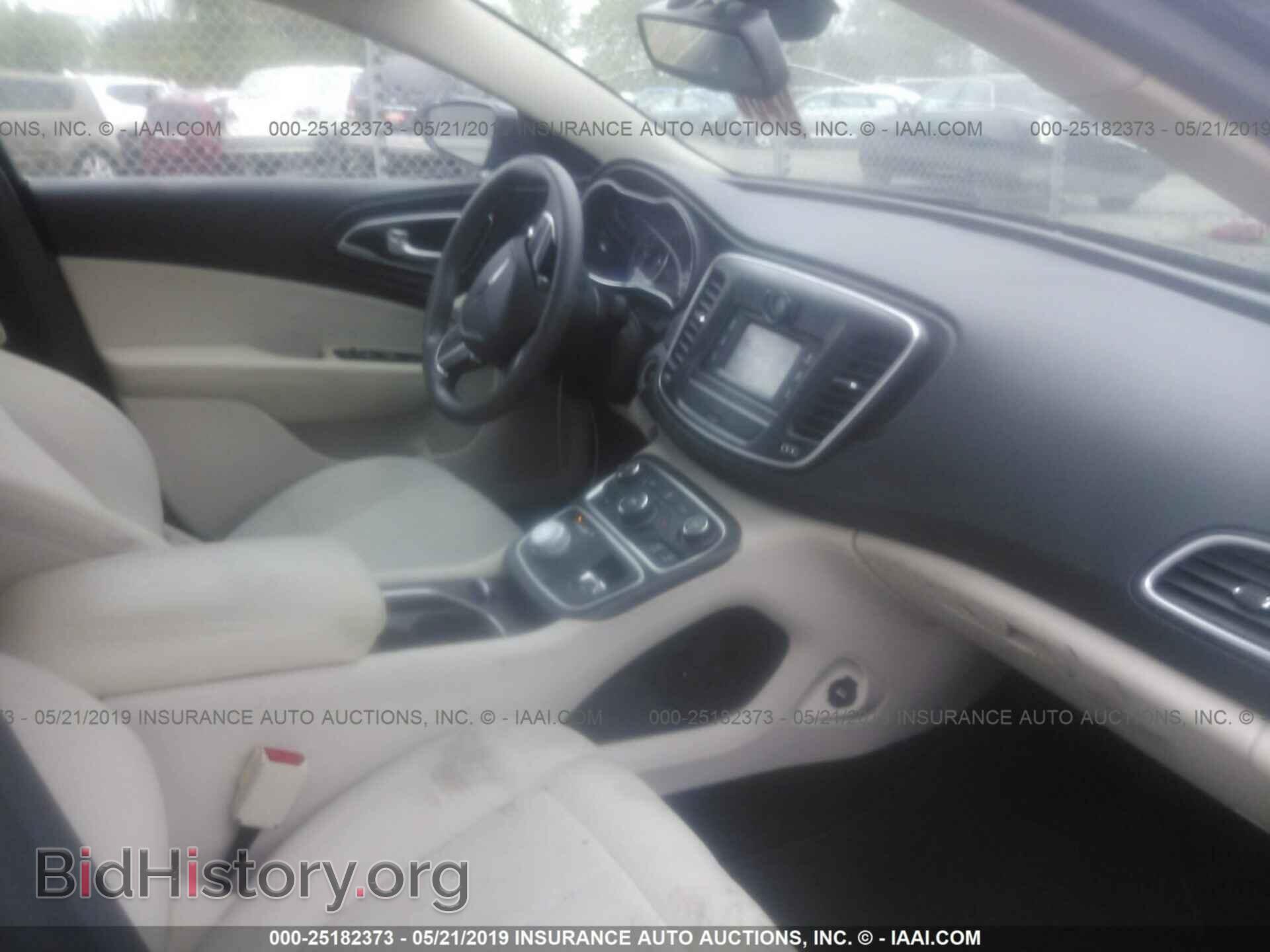 2016 CHRYSLER 200 - VIN: 1C3CCCAB4GN150975 - Photo 5