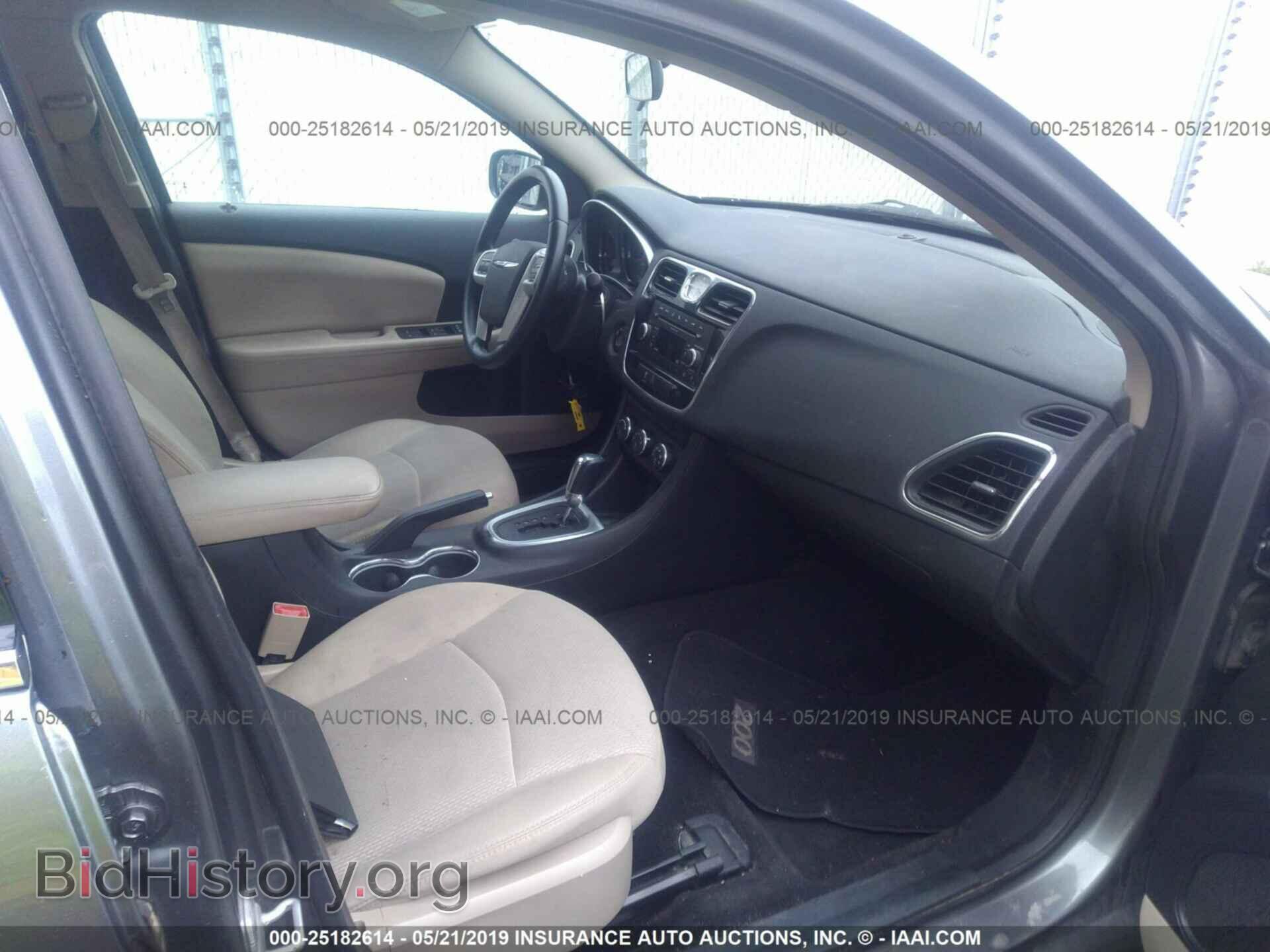 2011 CHRYSLER 200 - VIN: 1C3BC1FB4BN607060 - Фото 5