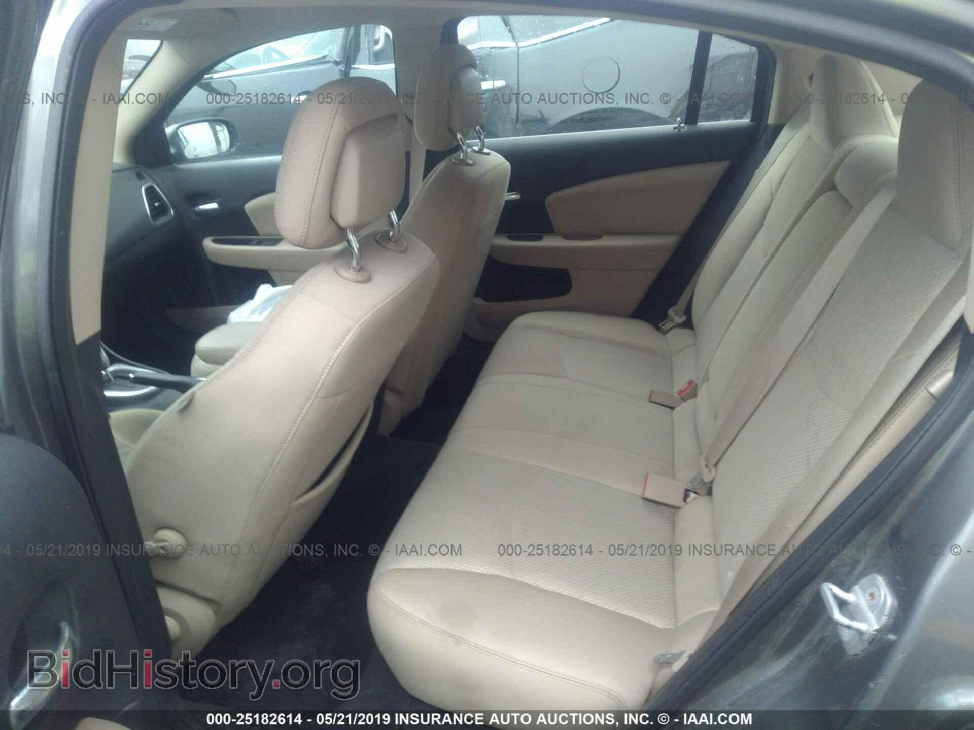 2011 CHRYSLER 200 - VIN: 1C3BC1FB4BN607060 - Фото 8