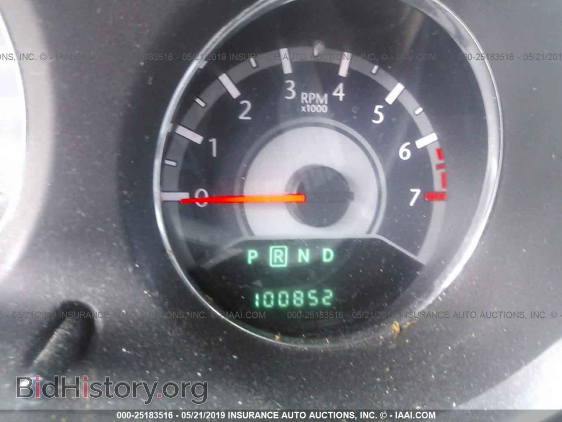2011 CHRYSLER 200 - VIN: 1C3BC2FG3BN516380 - Фото 7