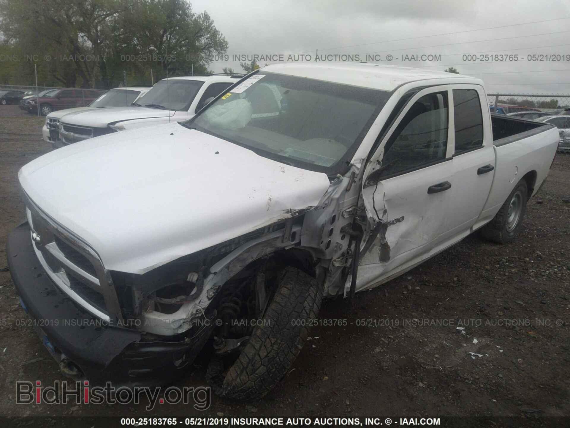 2011 DODGE RAM 1500 - VIN: 1D7RV1GT9BS598911 - Фото 2