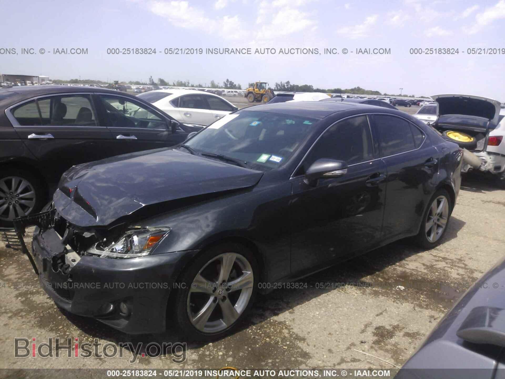 2011 LEXUS IS - VIN: JTHBF5C22B5138760 - Фото 2