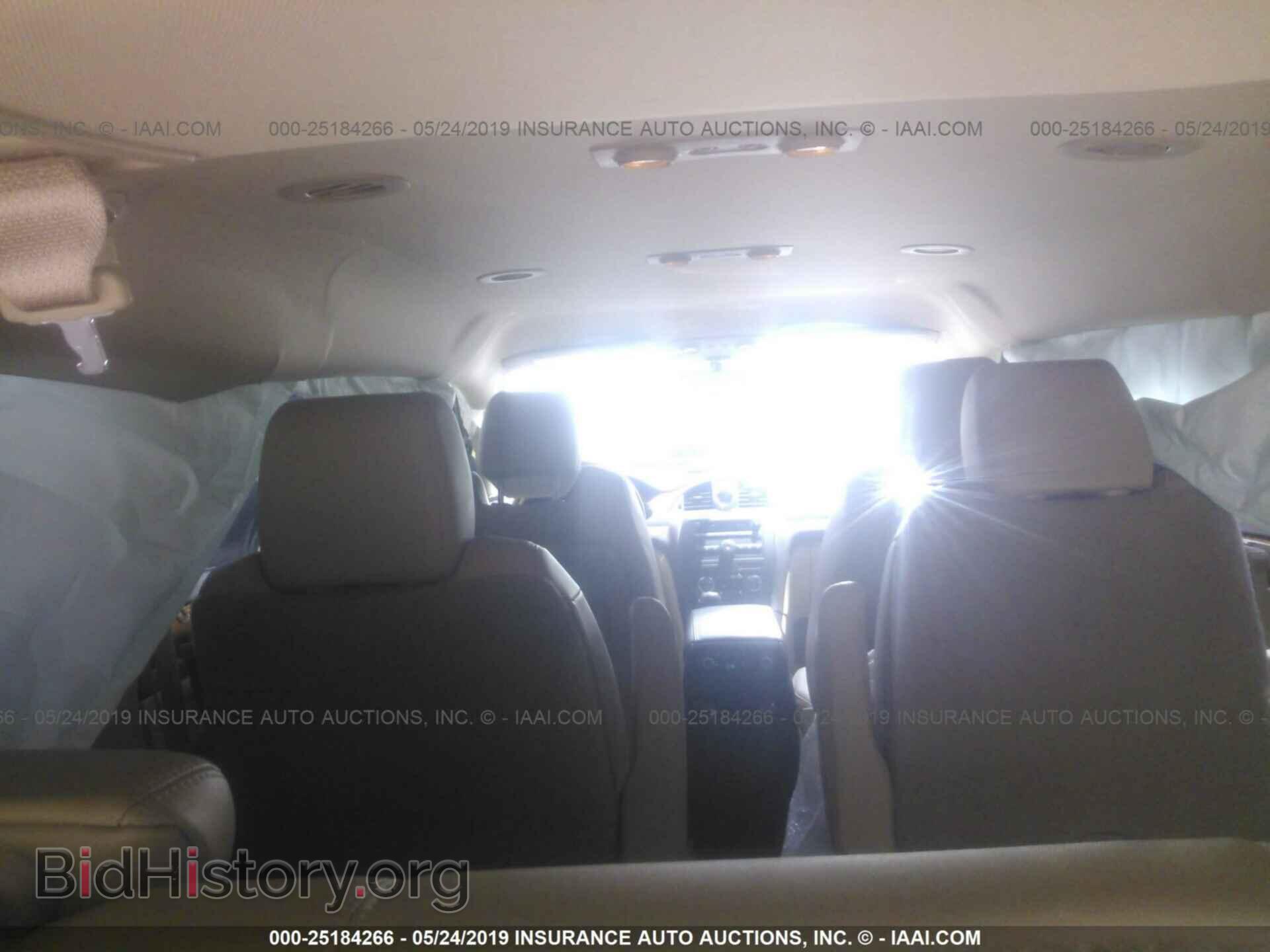 2012 BUICK ENCLAVE - VIN: 5GAKRDED1CJ322650 - Фото 8