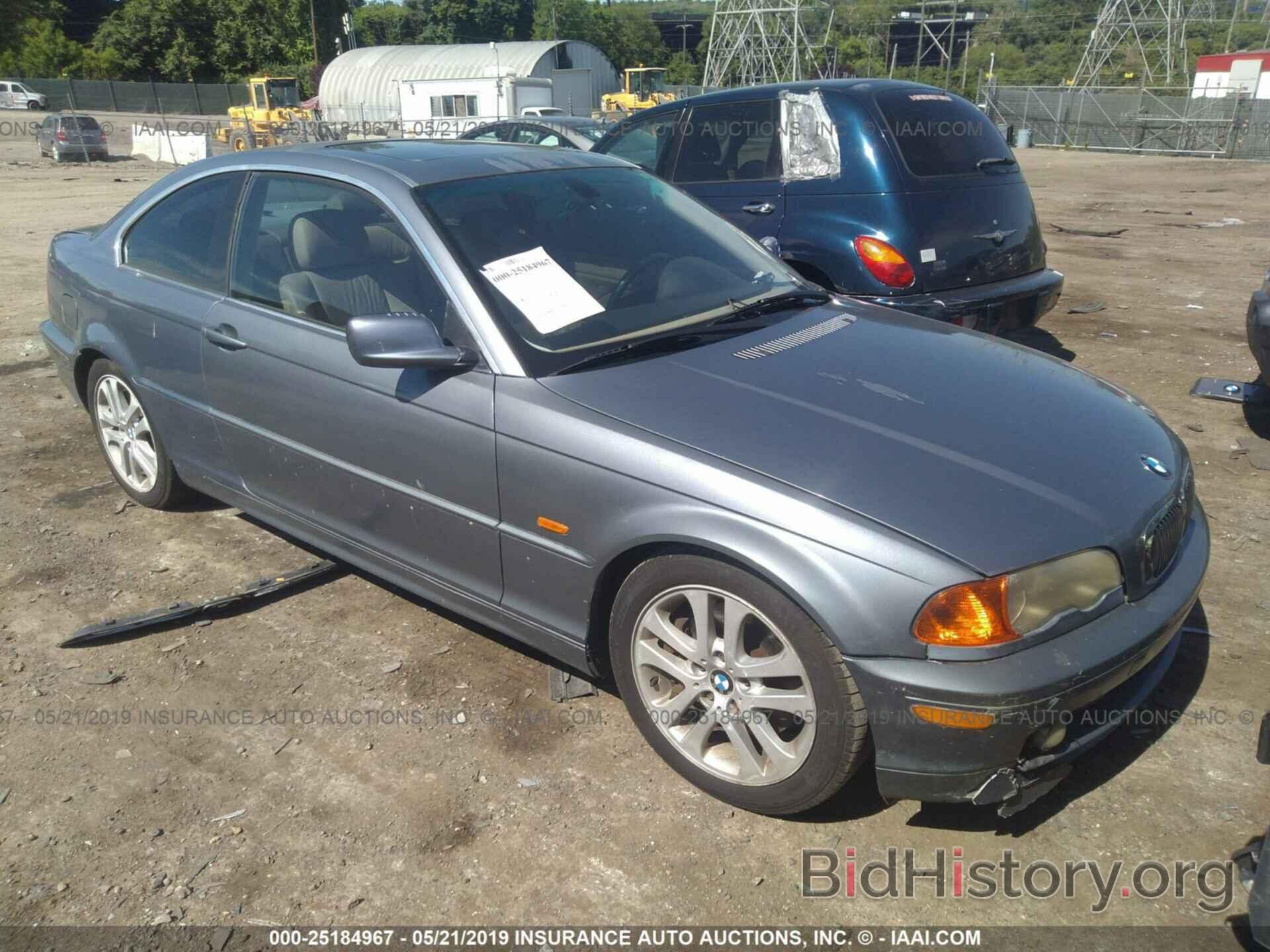 Photo WBABN53401JU36460 - BMW 330 2001