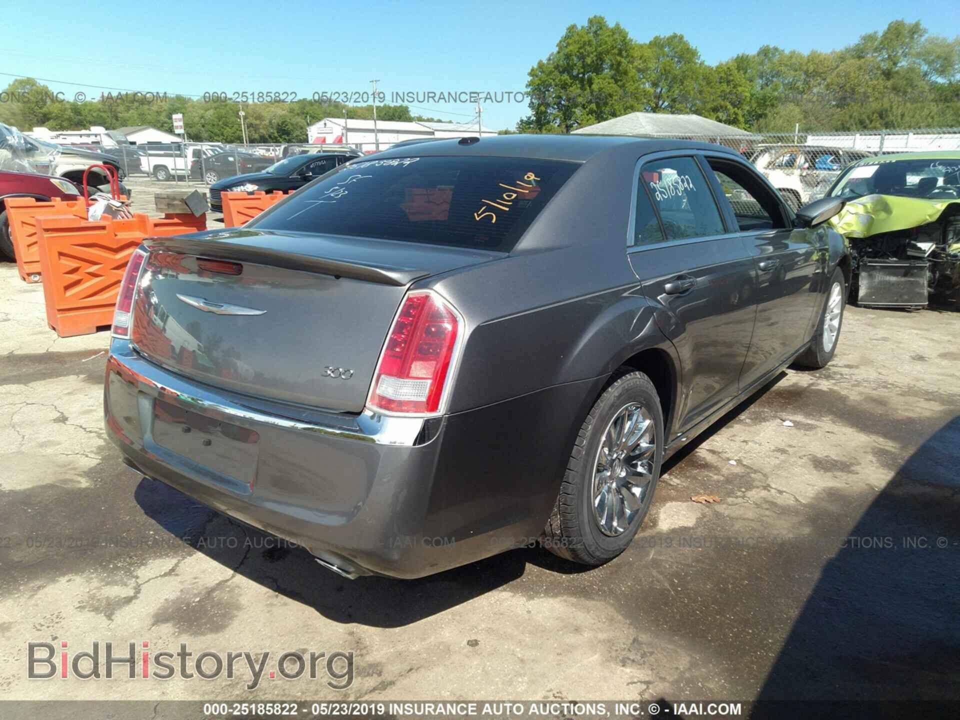 2011 CHRYSLER 300 - VIN: 2C3CA4CG8BH533792 - Фото 4