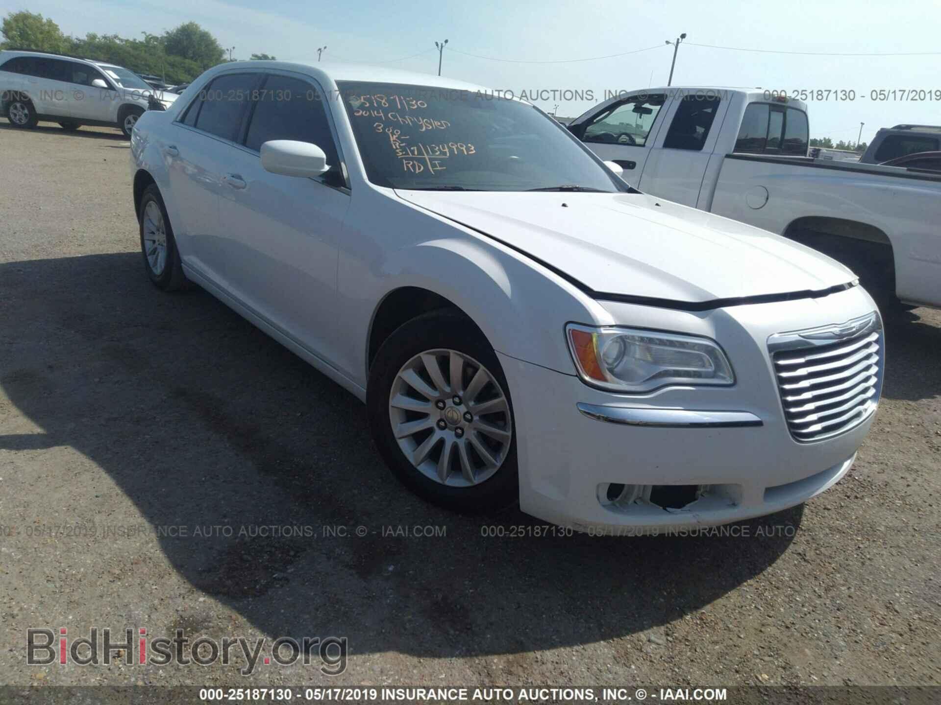 Фотография 2C3CCAAG0EH380504 - Chrysler 300 2014