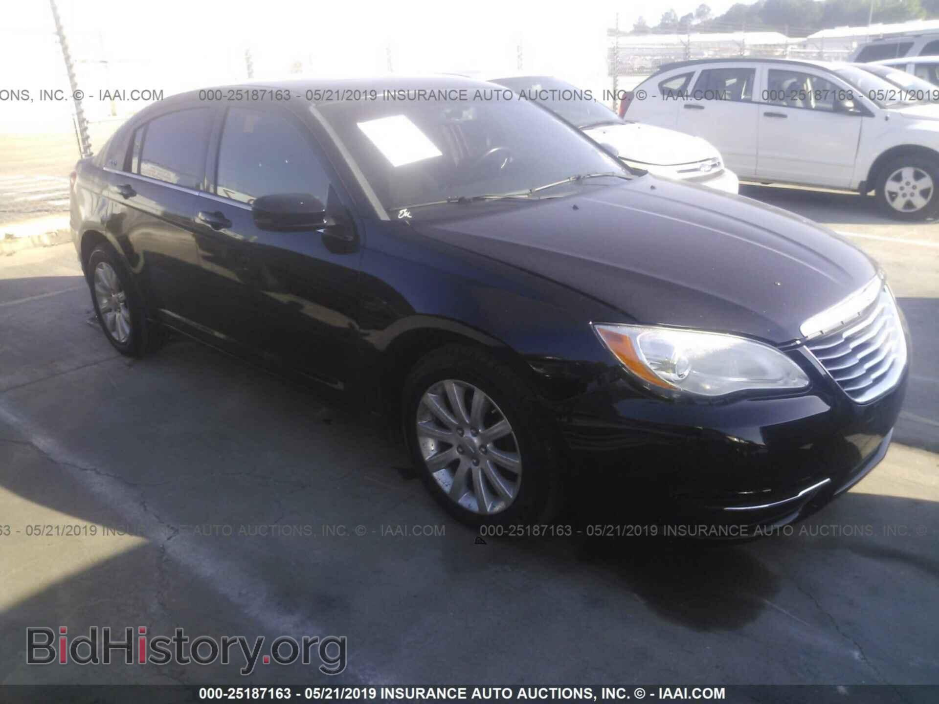 Фотография 1C3BC1FG1BN548318 - CHRYSLER 200 2011