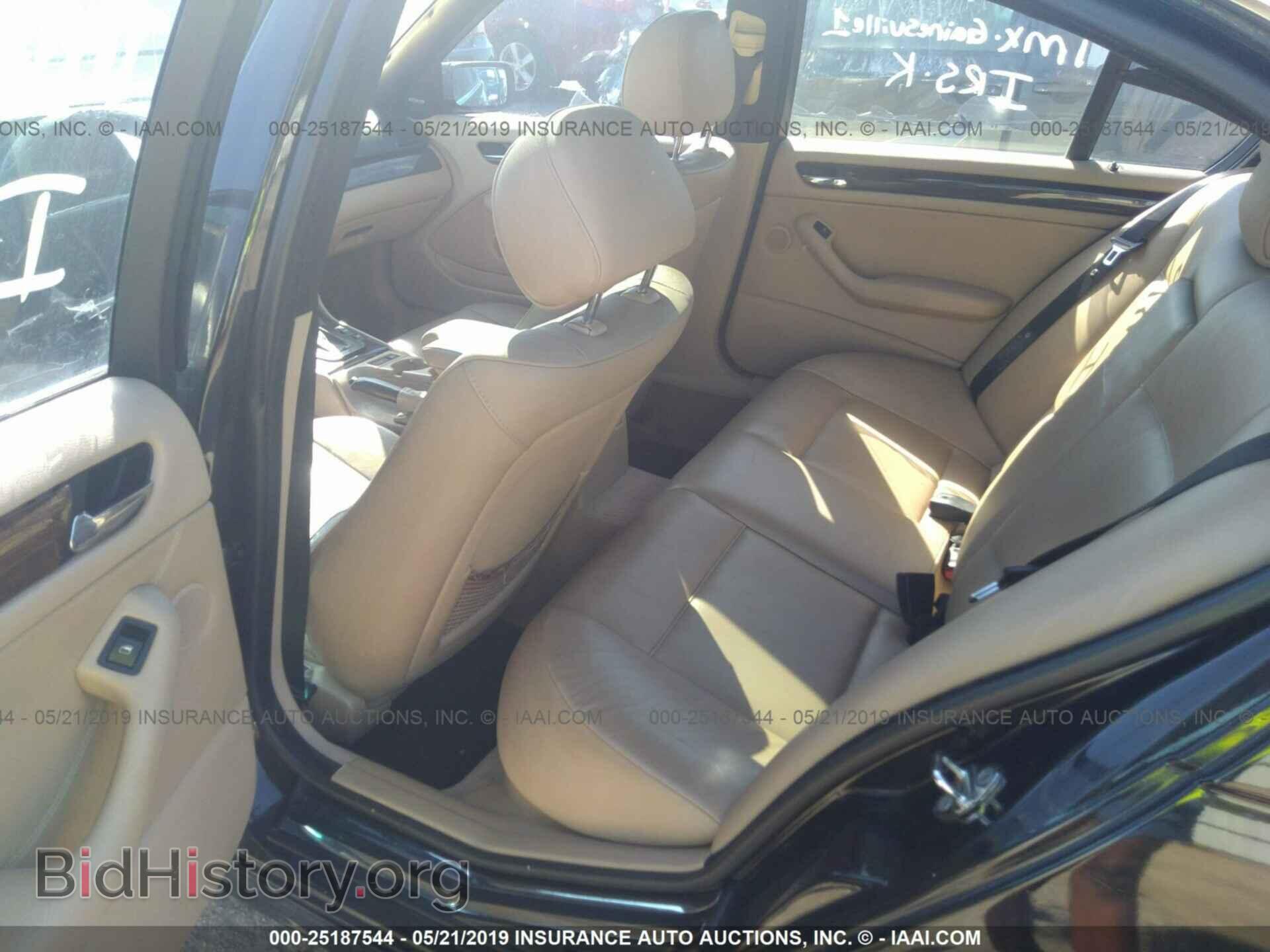 2003 BMW 330 - VIN: WBAEV53483KM28309 - Фото 8