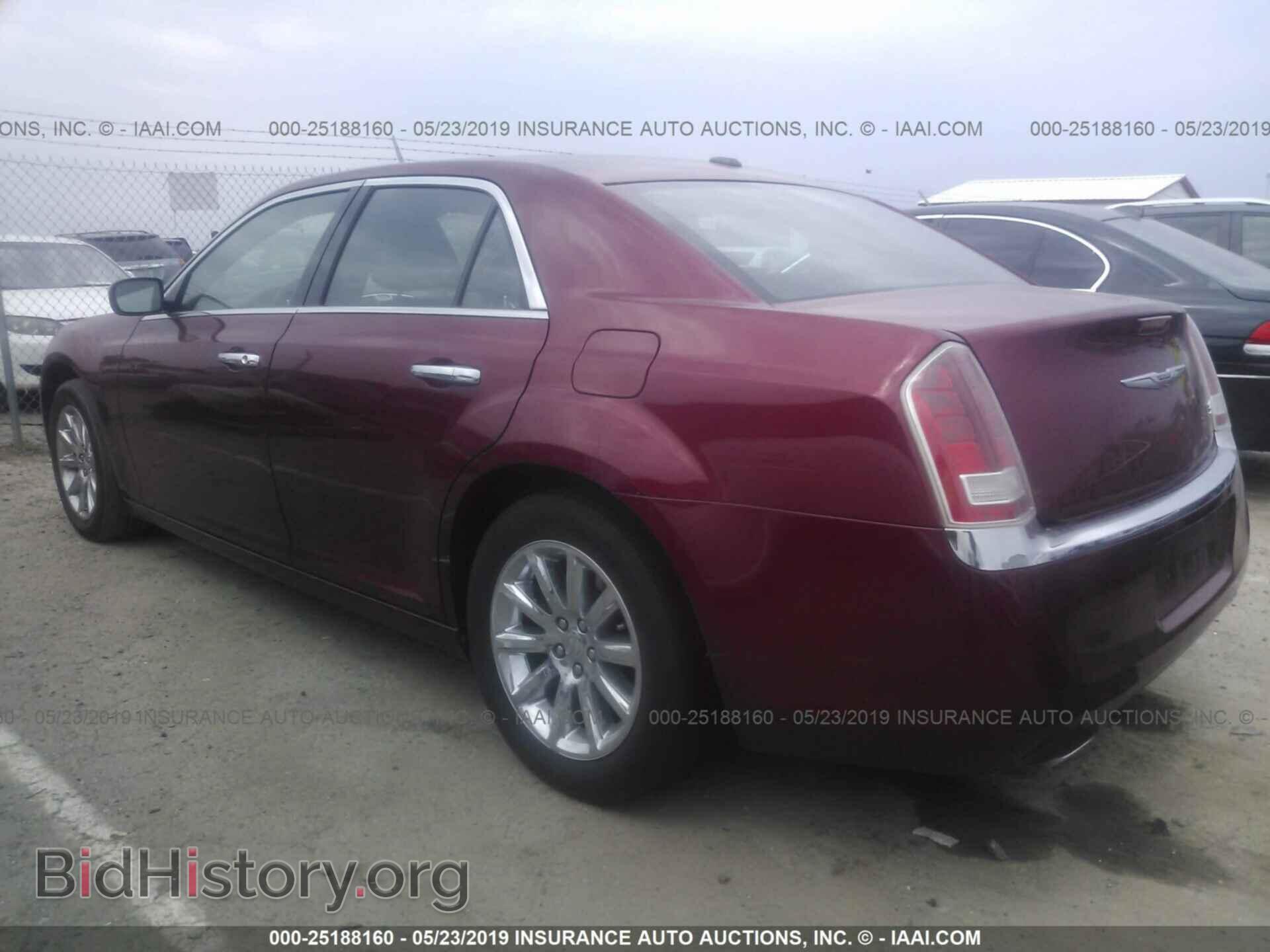 2011 CHRYSLER 300 - VIN: 2C3CA5CG4BH533360 - Фото 3