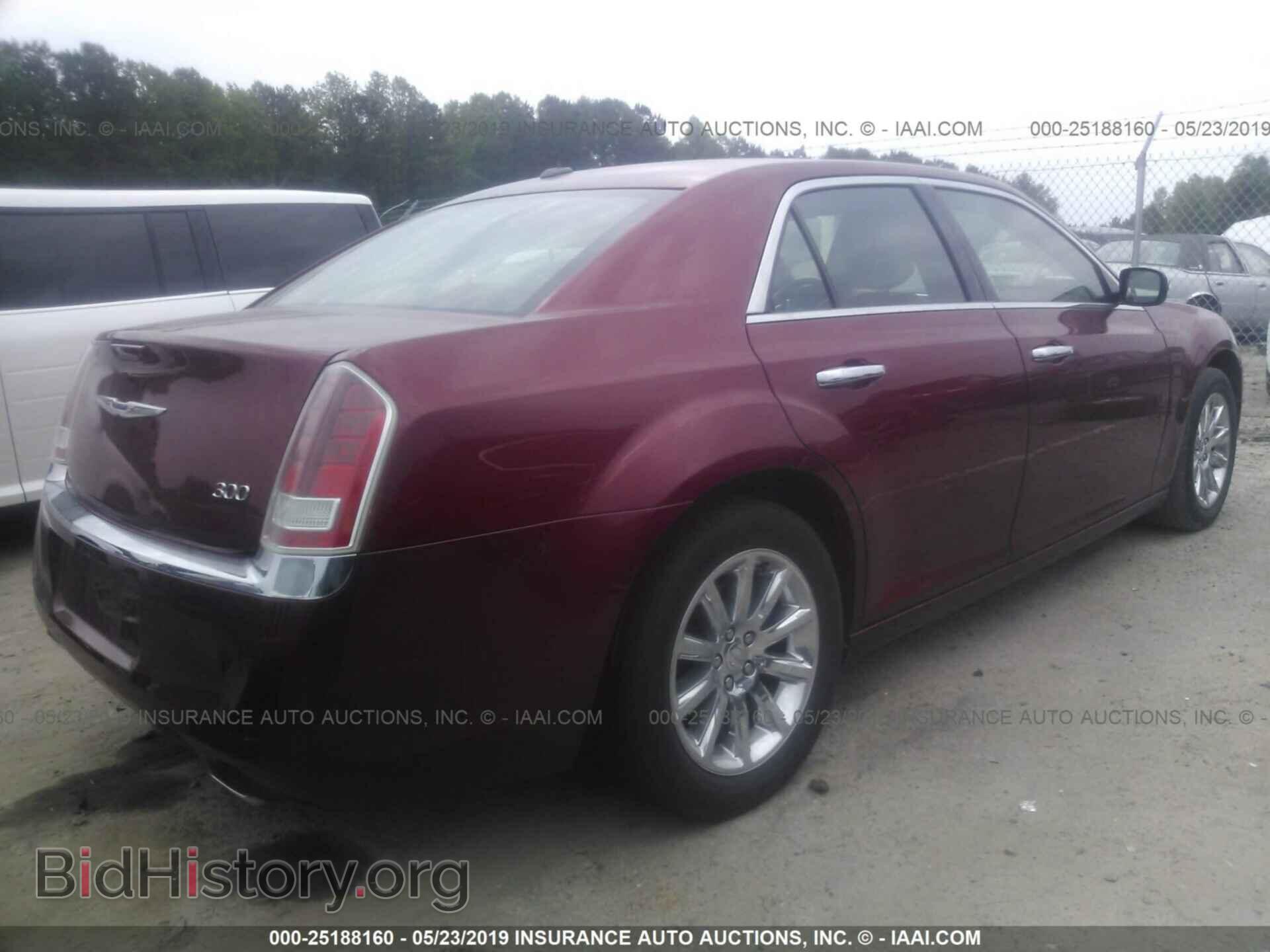 2011 CHRYSLER 300 - VIN: 2C3CA5CG4BH533360 - Фото 4