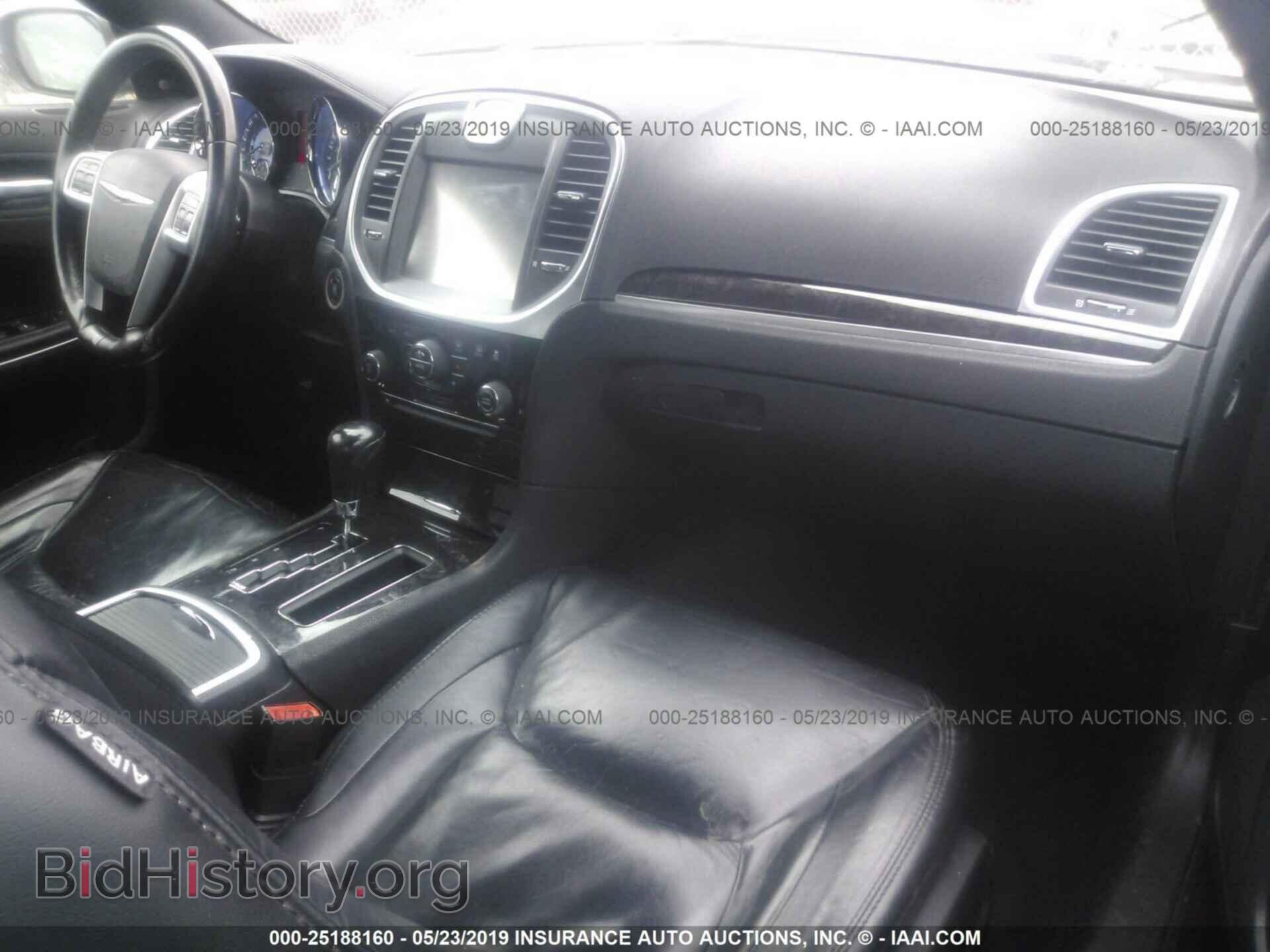 2011 CHRYSLER 300 - VIN: 2C3CA5CG4BH533360 - Фото 5