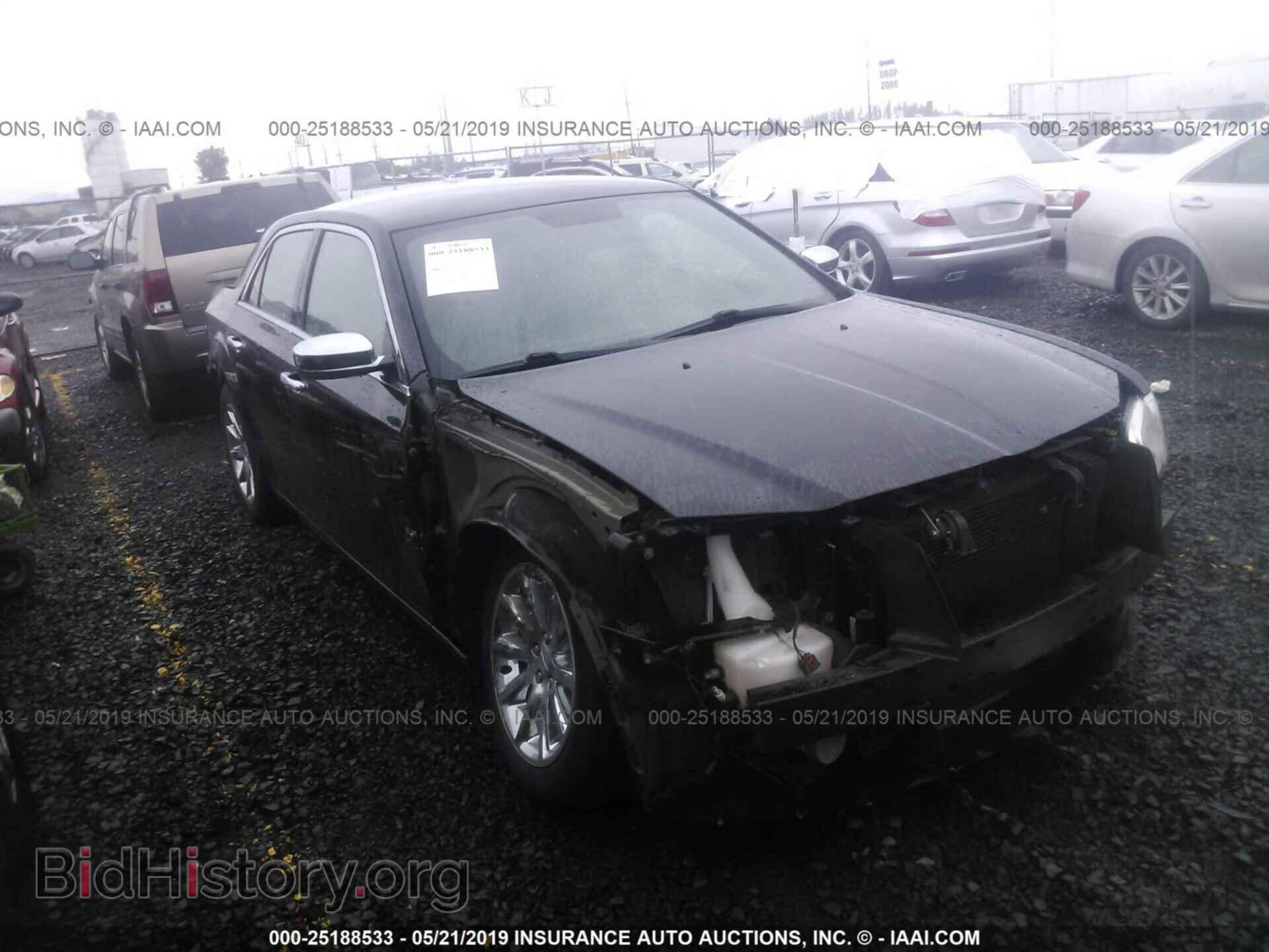 Фотография 2C3CCAEGXDH606055 - CHRYSLER 300C 2013