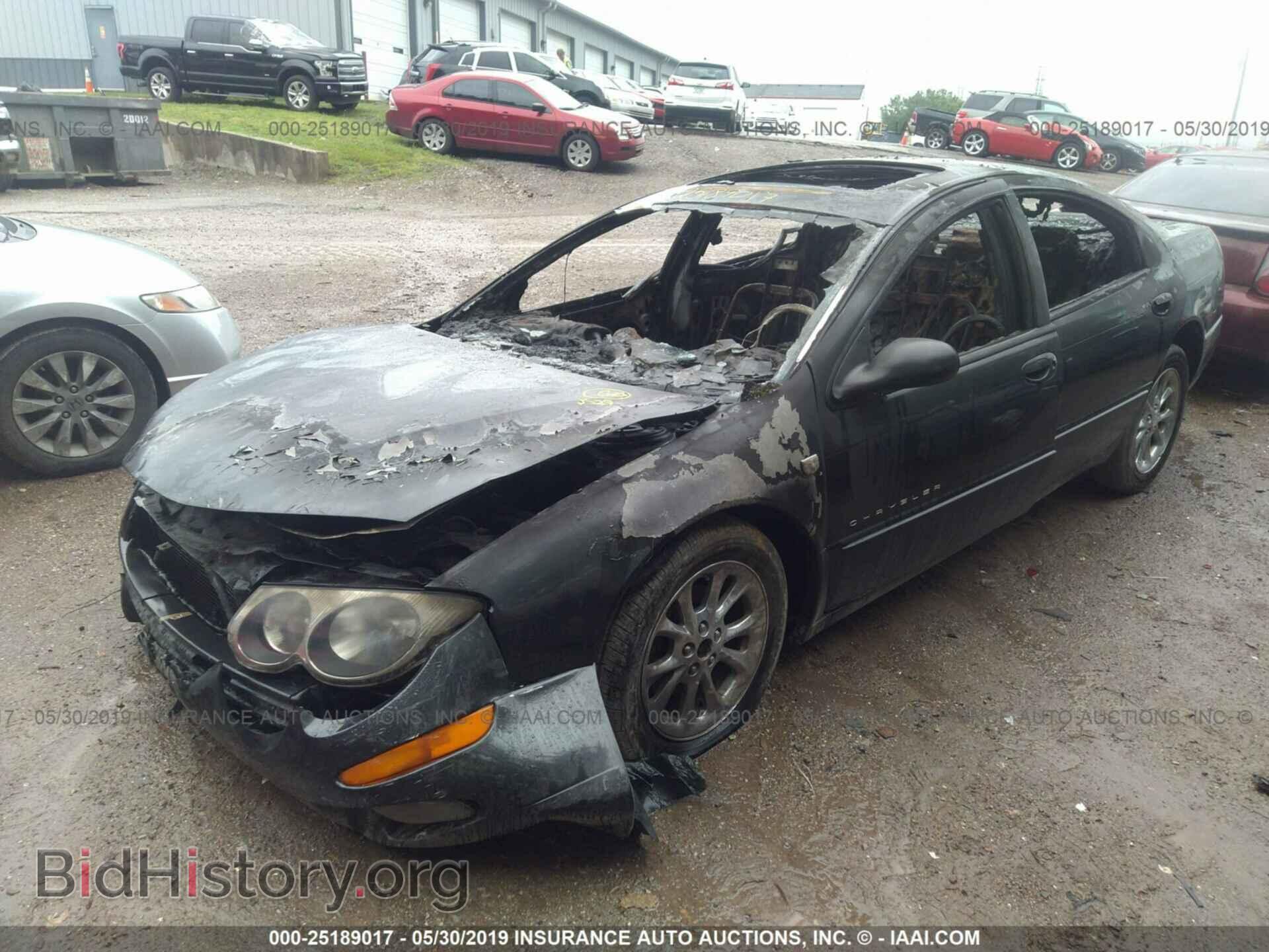 2000 CHRYSLER 300M - VIN: 2C3HE66G6YH100031 - Photo 2