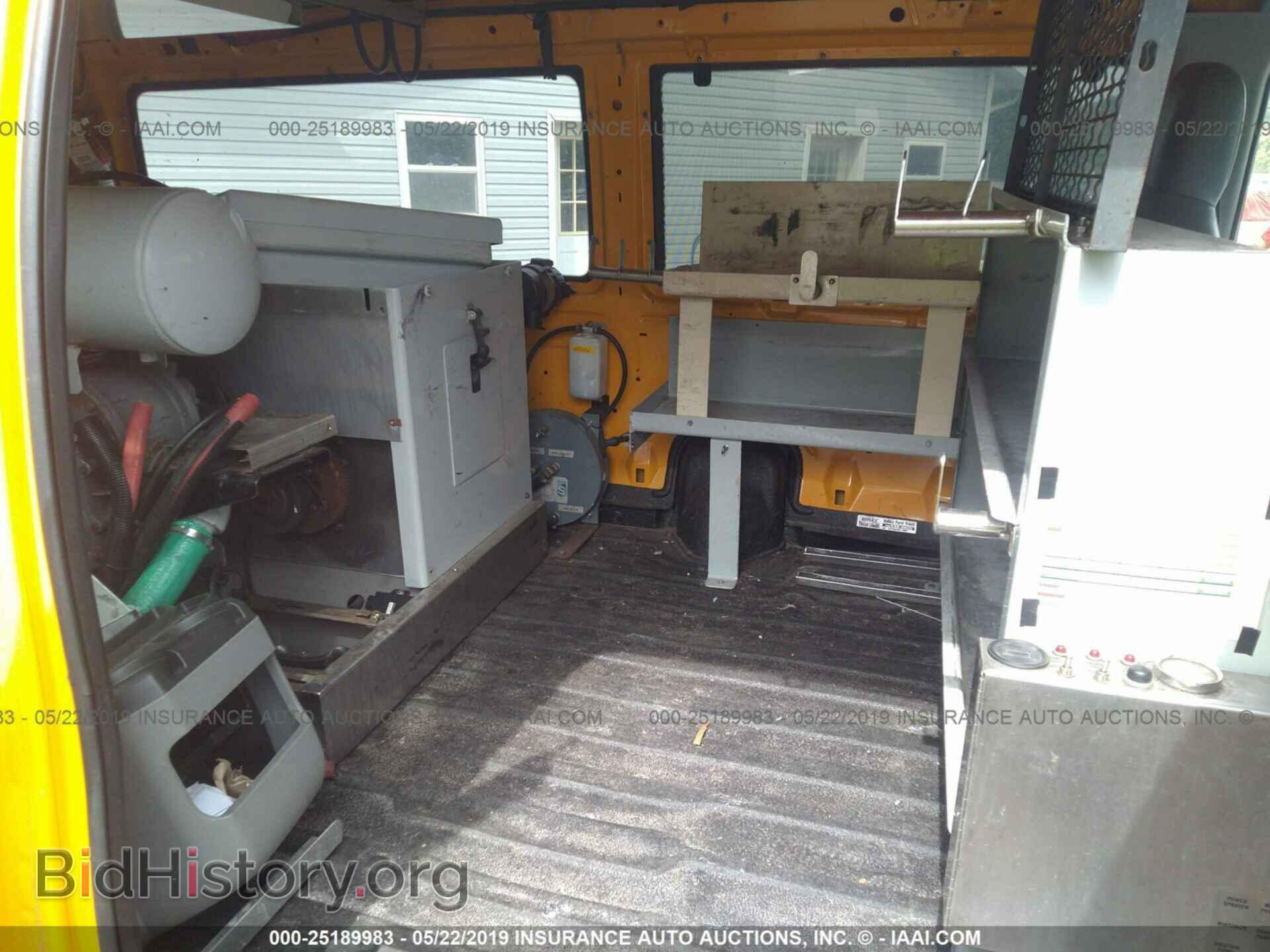 2011 FORD ECONOLINE - VIN: 1FTNE2EL7BDB09315 - Photo 8