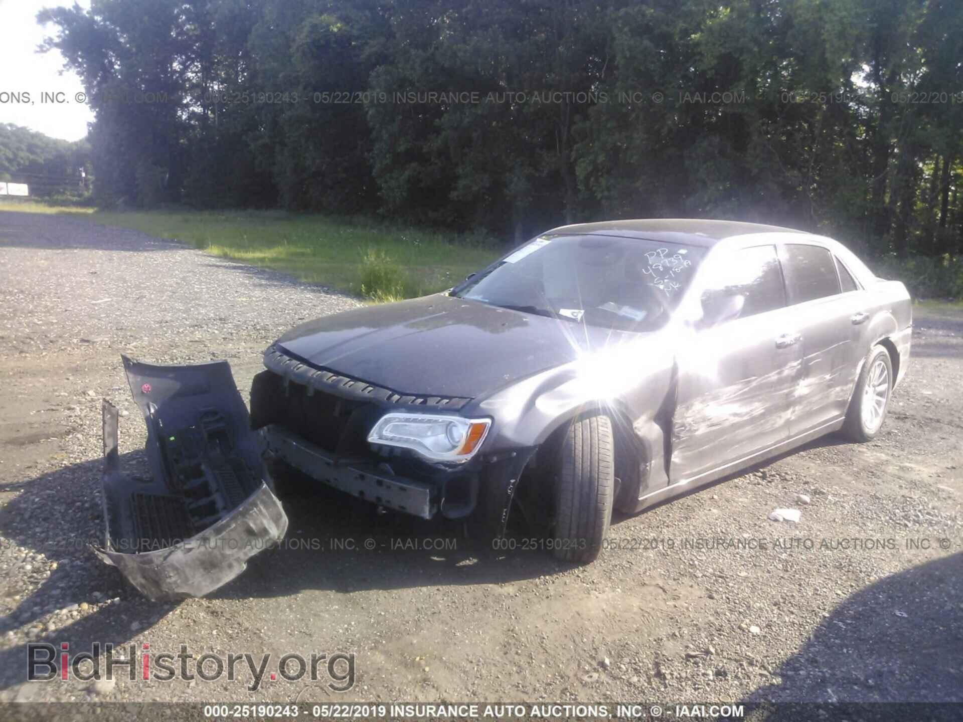 2014 CHRYSLER 300 - VIN: 2C3CCAAG9EH263309 - Фото 2