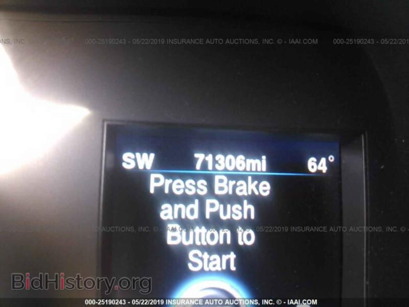 2014 Chrysler 300 (VIN 2C3CCAAG9EH263309) — photo 7 of 10