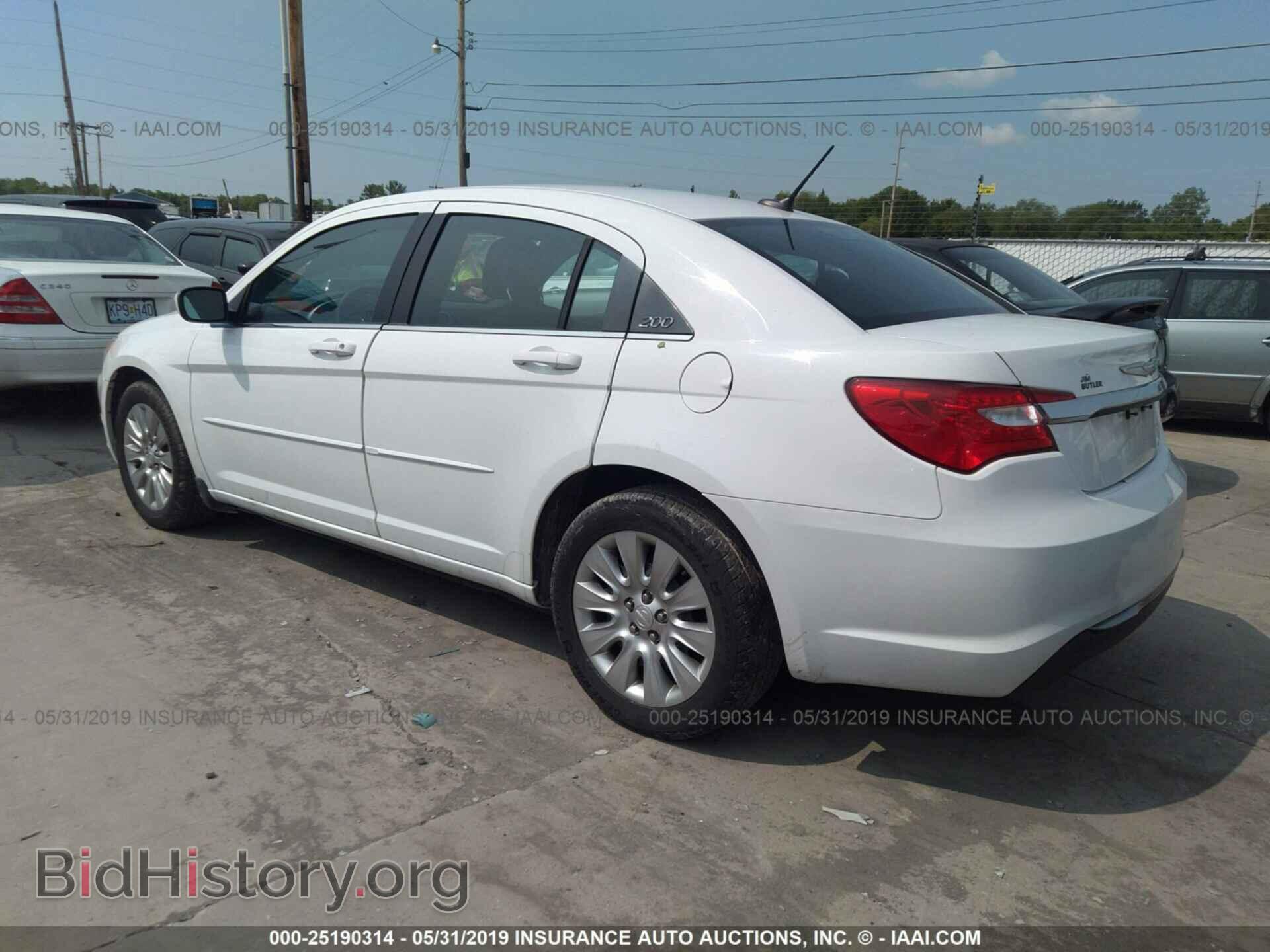 2012 CHRYSLER 200 - VIN: 1C3CCBAB8CN191081 - Фото 3