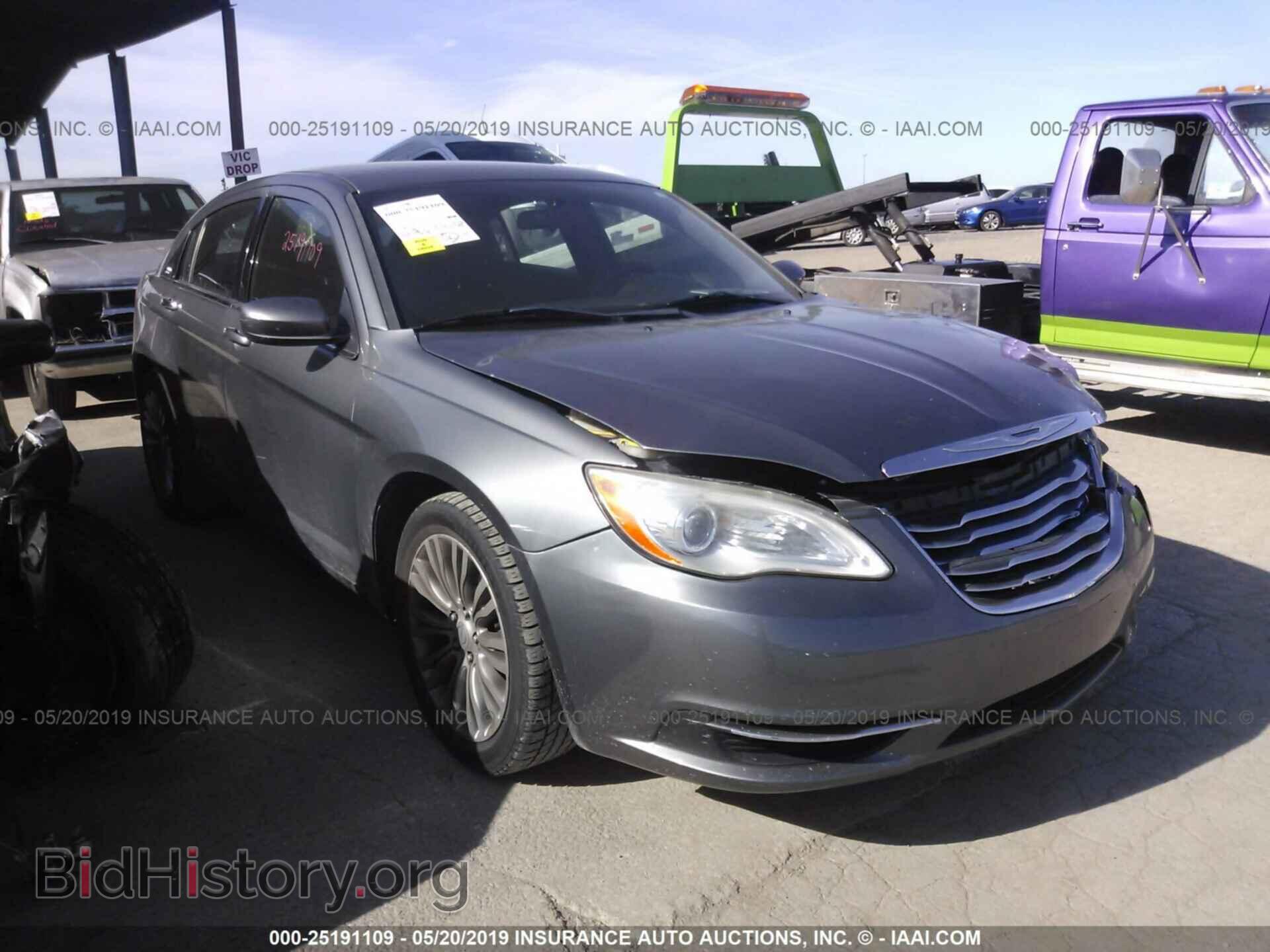 Фотография 1C3CCBAB8CN138378 - CHRYSLER 200 2012