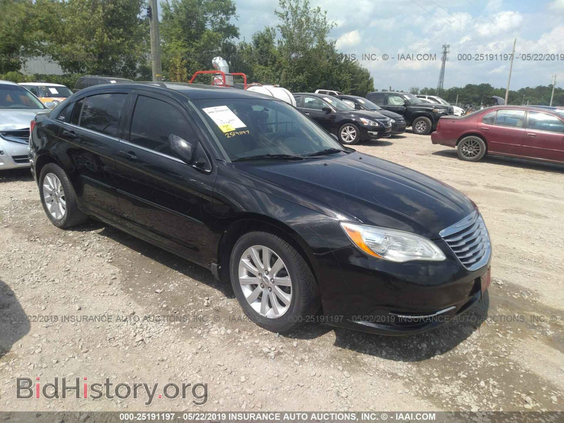 Фотография 1C3CCBBB0CN113120 - CHRYSLER 200 2012