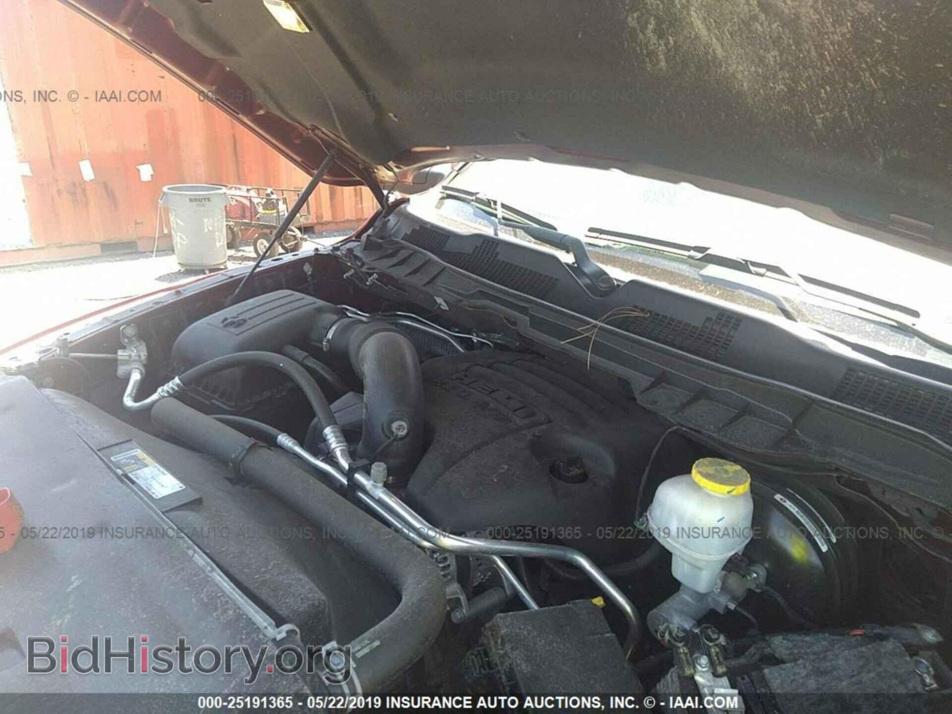 2017 RAM 1500 - VIN: 3C6RR6LT6HG563820 - Photo 10