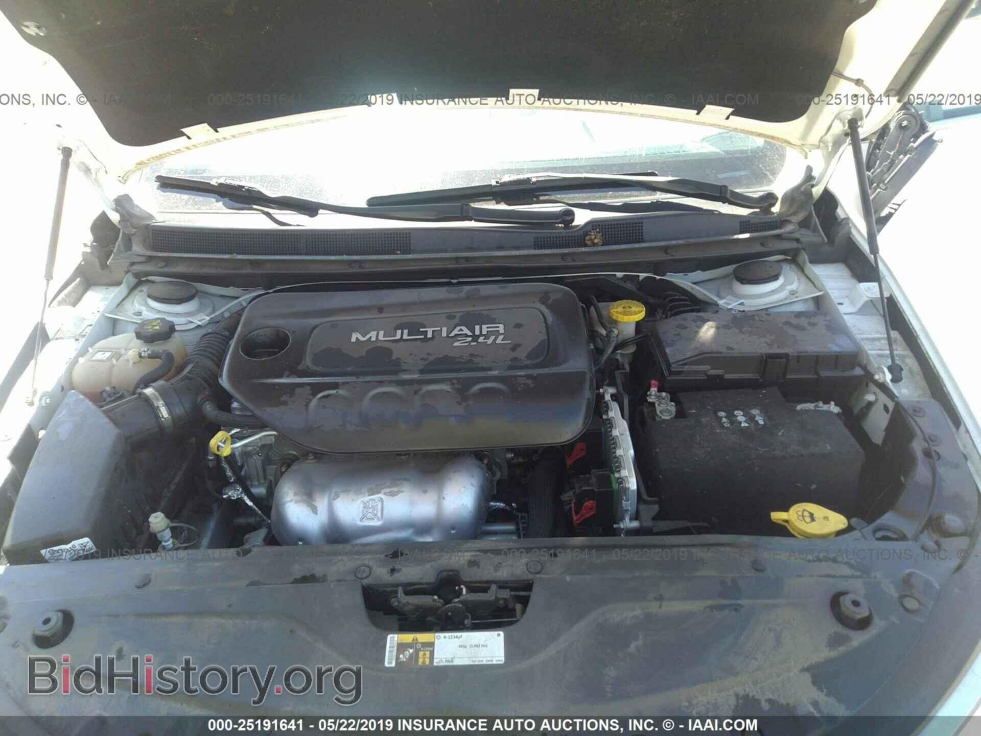 2016 CHRYSLER 200 - VIN: 1C3CCCAB7GN144927 - Photo 10