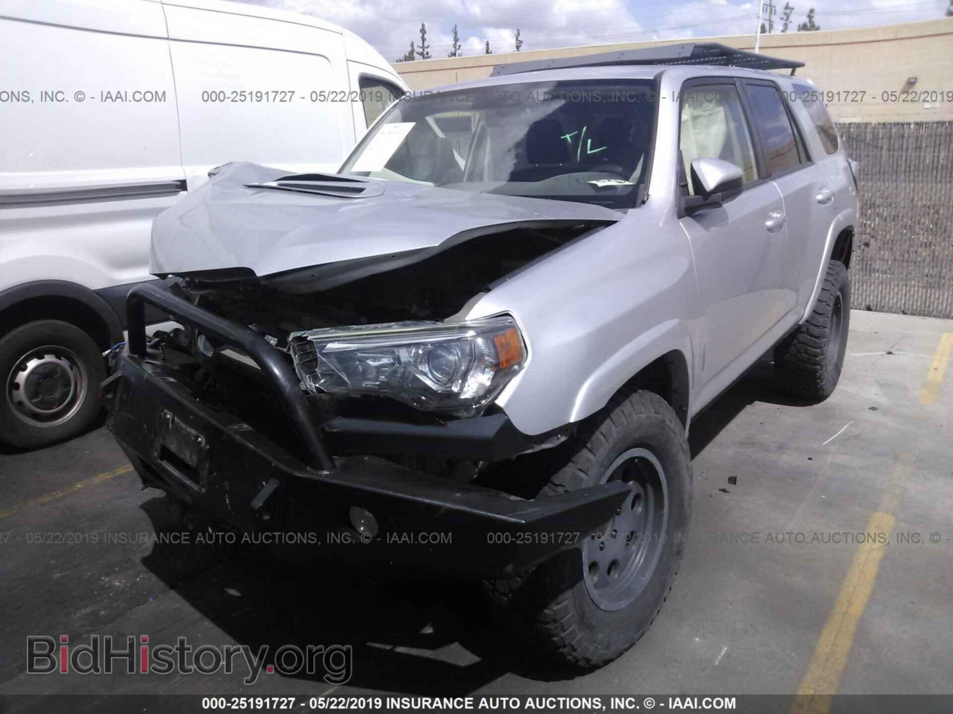 2014 TOYOTA 4RUNNER - VIN: JTEBU5JR4E5170987 - Фото 2