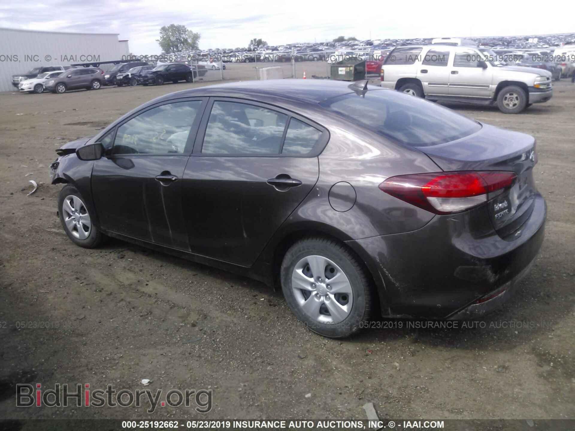 2017 KIA FORTE - VIN: 3KPFK4A71HE015813 - Фото 3