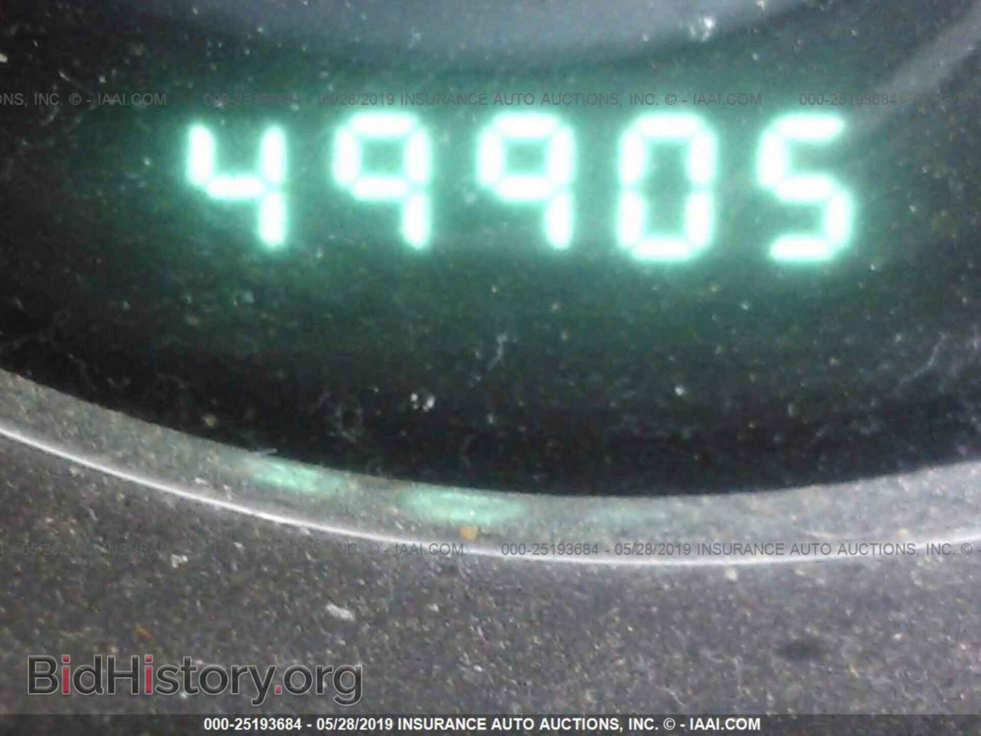 2011 CHRYSLER 200 - VIN: 1C3BC2FG6BN526689 - Фото 7