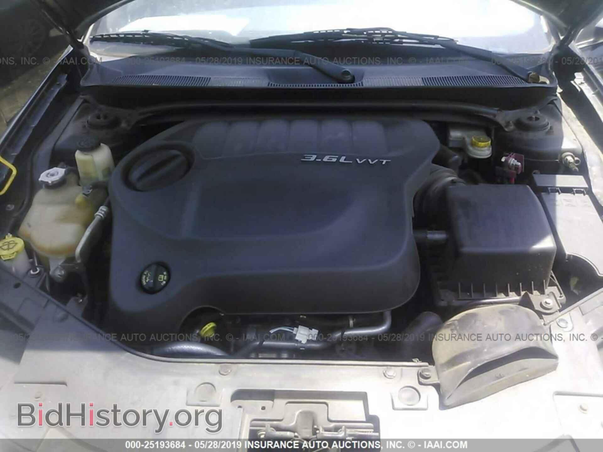 2011 CHRYSLER 200 - VIN: 1C3BC2FG6BN526689 - Фото 10