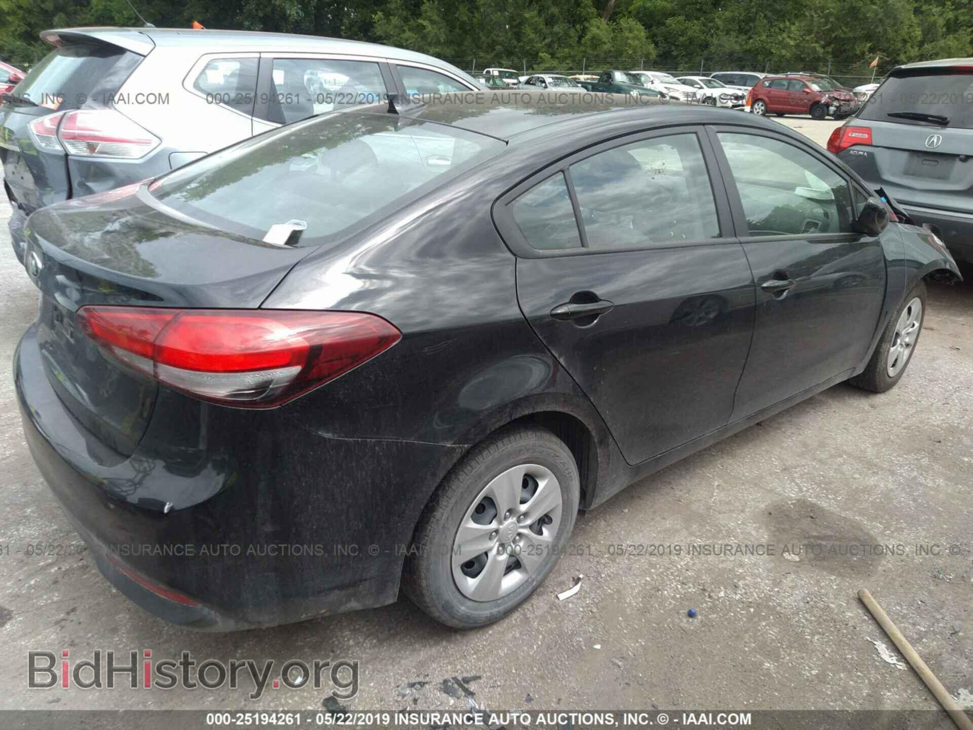 2017 KIA FORTE - VIN: 3KPFK4A71HE108010 - Photo 4