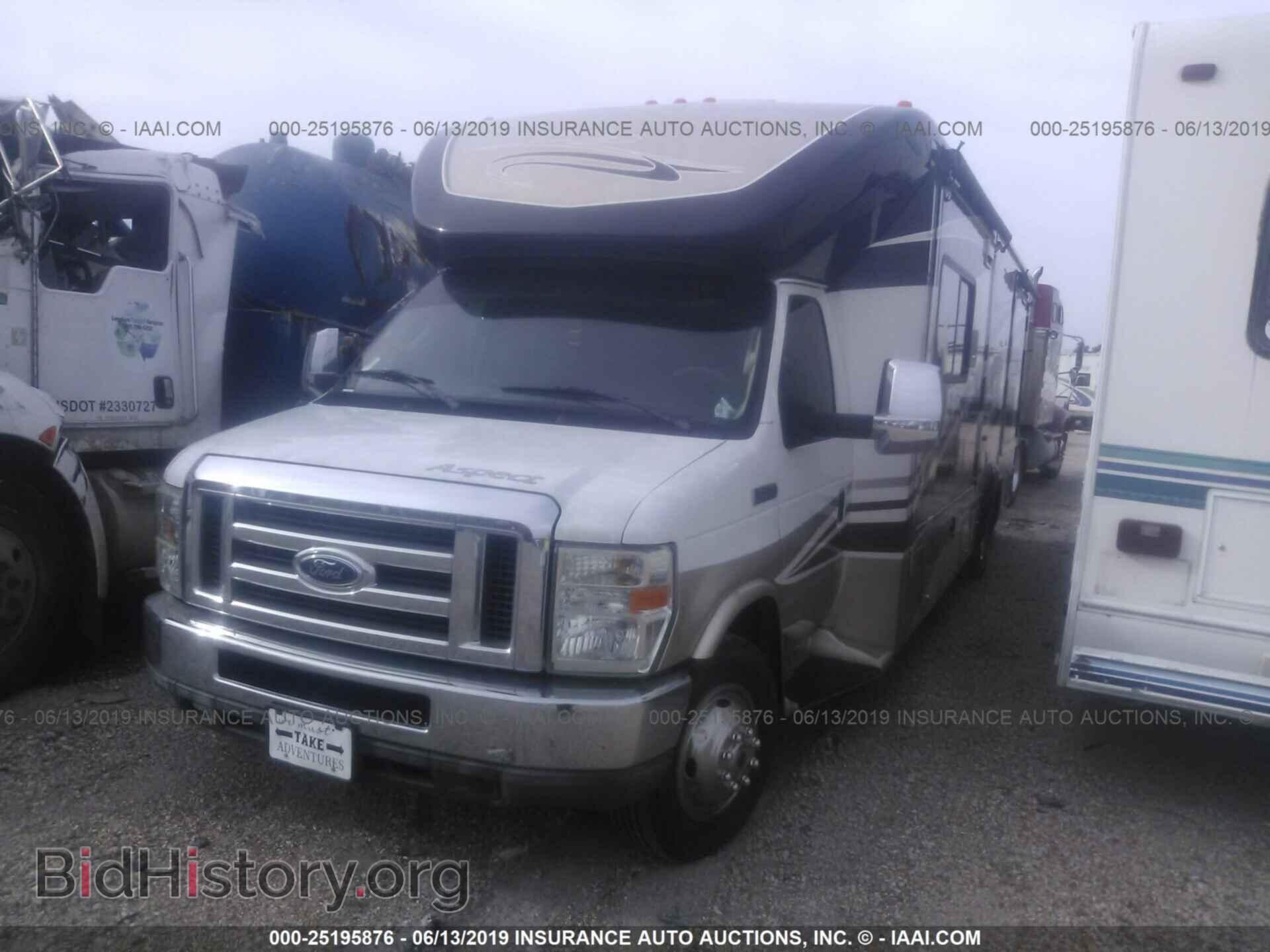 2010 FORD ECONOLINE - VIN: 1FDXE4FS8ADA69881 - Фото 2