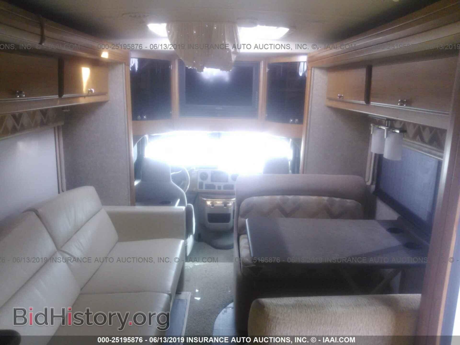 2010 FORD ECONOLINE - VIN: 1FDXE4FS8ADA69881 - Фото 8